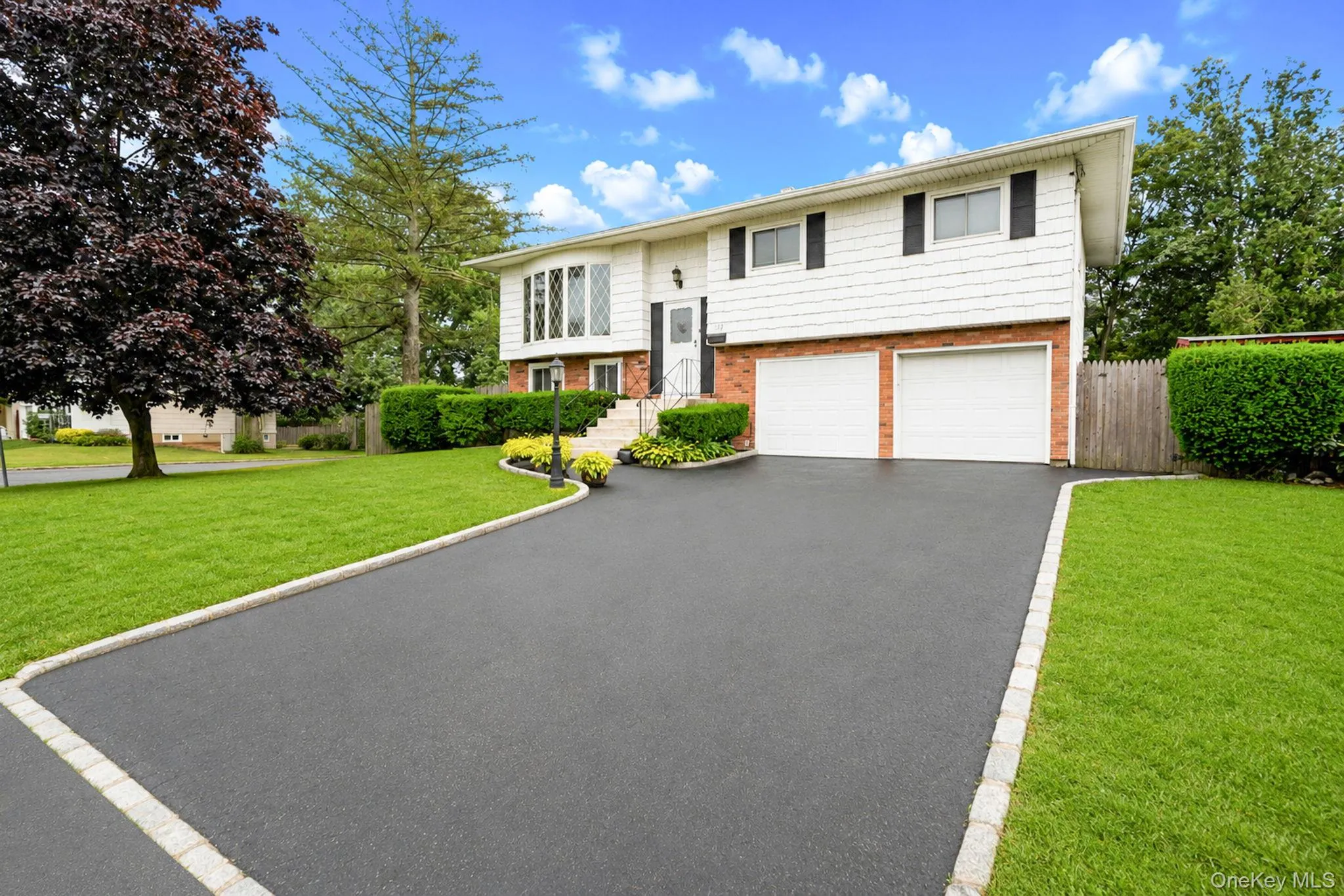 192 Hancock Street, Islip, NY, 4 Bedrooms Bedrooms, 9 Rooms Rooms,2 BathroomsBathrooms,Residential,For Rent,Hancock,0,1023626 192 Hancock Street, Islip, NY, 4 Bedrooms Bedrooms, 9 Rooms Rooms,2 BathroomsBathrooms,Residential,For Rent,Hancock,0,1023626