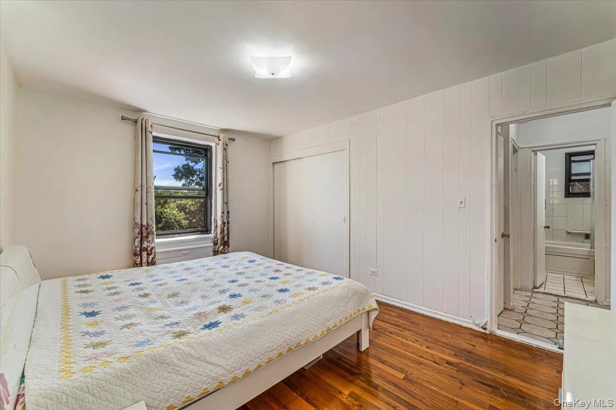 213-08 73rd Avenue, New York, NY, 2 Bedrooms Bedrooms, 4 Rooms Rooms,1 BathroomBathrooms,Residential,For Rent,73rd,0,1023630 213-08 73rd Avenue, New York, NY, 2 Bedrooms Bedrooms, 4 Rooms Rooms,1 BathroomBathrooms,Residential,For Rent,73rd,0,1023630