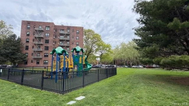 213-08 73rd Avenue, New York, NY, 2 Bedrooms Bedrooms, 4 Rooms Rooms,1 BathroomBathrooms,Residential,For Rent,73rd,0,1023630 213-08 73rd Avenue, New York, NY, 2 Bedrooms Bedrooms, 4 Rooms Rooms,1 BathroomBathrooms,Residential,For Rent,73rd,0,1023630