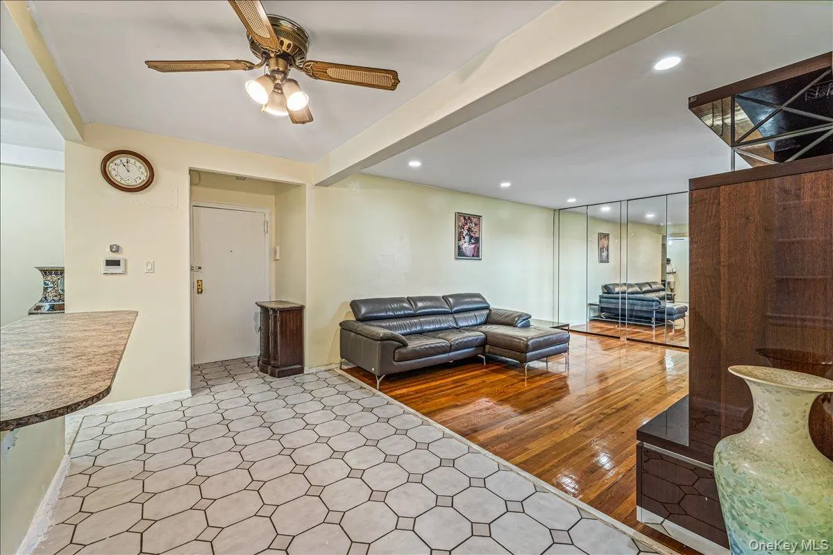 213-08 73rd Avenue, New York, NY, 2 Bedrooms Bedrooms, 4 Rooms Rooms,1 BathroomBathrooms,Residential,For Rent,73rd,0,1023630 213-08 73rd Avenue, New York, NY, 2 Bedrooms Bedrooms, 4 Rooms Rooms,1 BathroomBathrooms,Residential,For Rent,73rd,0,1023630