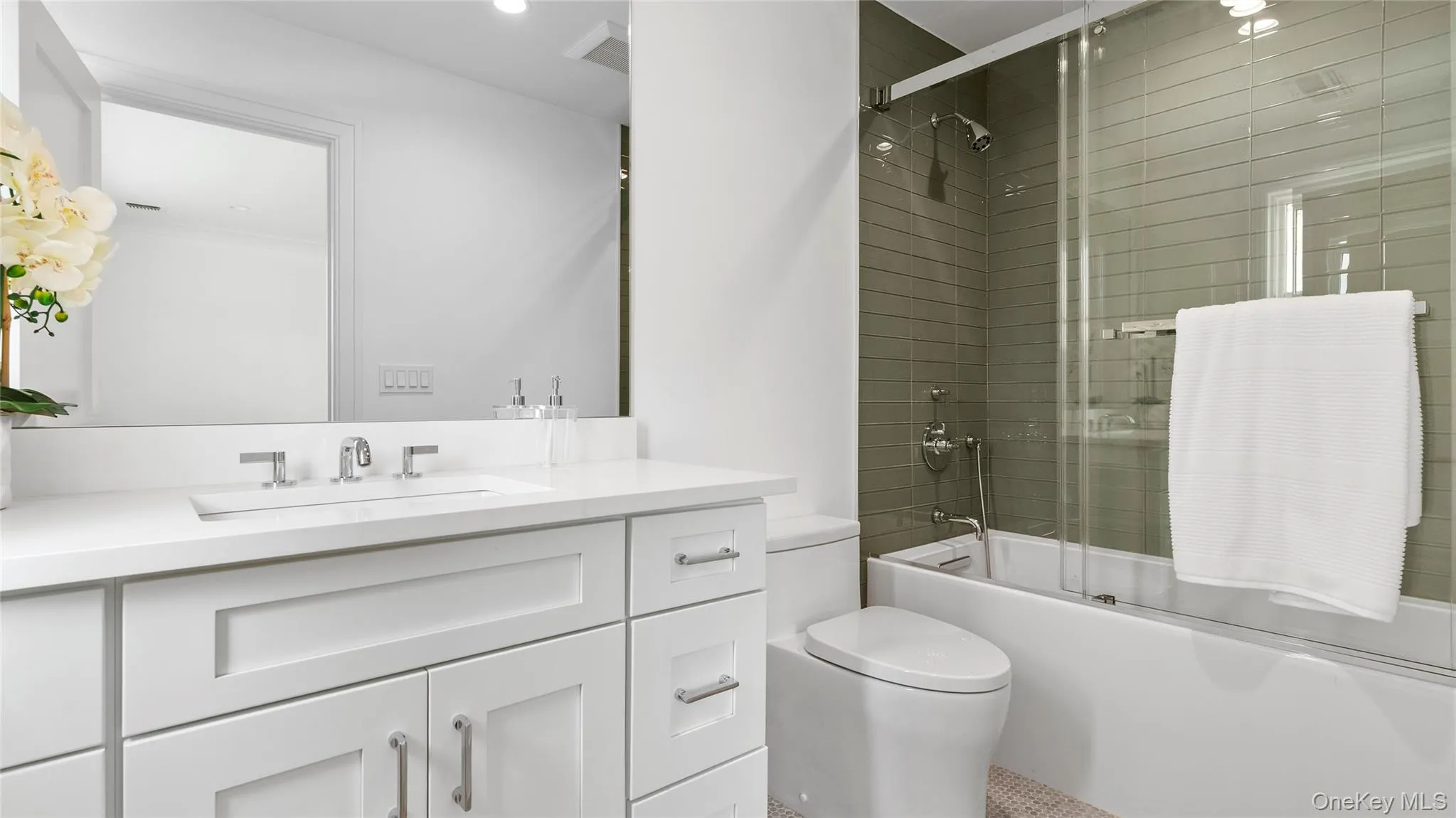 738 Motts Cove Road, Oyster Bay, NY, 4 Bedrooms Bedrooms, 14 Rooms Rooms,4 BathroomsBathrooms,Residential,For Rent,Motts Cove,0,1023631 738 Motts Cove Road, Oyster Bay, NY, 4 Bedrooms Bedrooms, 14 Rooms Rooms,4 BathroomsBathrooms,Residential,For Rent,Motts Cove,0,1023631