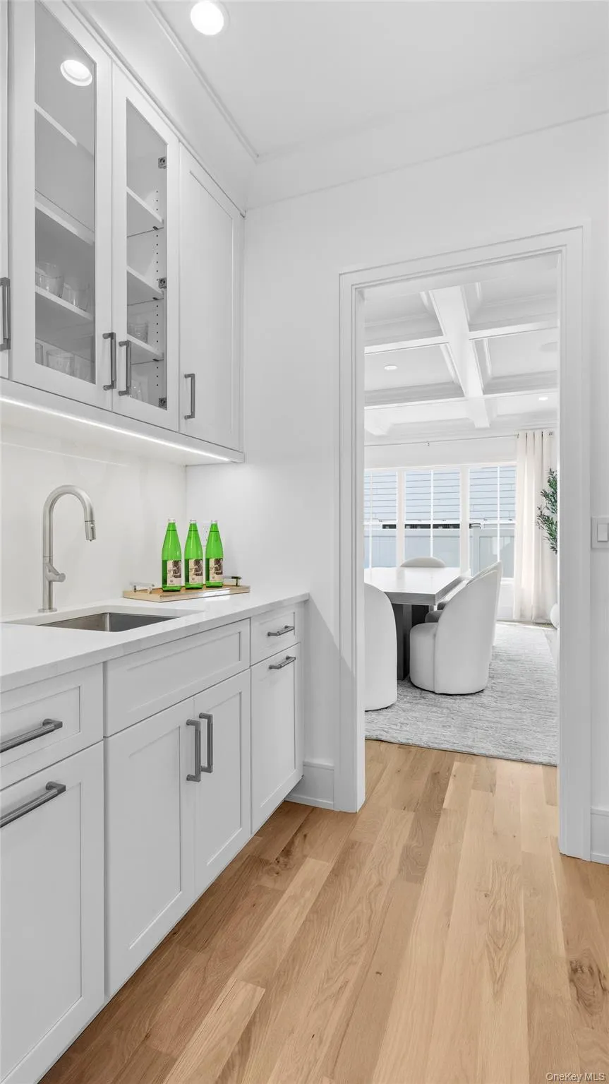 738 Motts Cove Road, Oyster Bay, NY, 4 Bedrooms Bedrooms, 14 Rooms Rooms,4 BathroomsBathrooms,Residential,For Rent,Motts Cove,0,1023631 738 Motts Cove Road, Oyster Bay, NY, 4 Bedrooms Bedrooms, 14 Rooms Rooms,4 BathroomsBathrooms,Residential,For Rent,Motts Cove,0,1023631