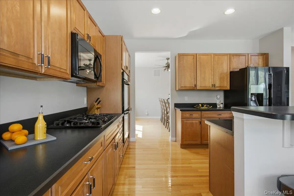 236 Buttonwood Way, East Fishkill, NY, 4 Bedrooms Bedrooms, 10 Rooms Rooms,2 BathroomsBathrooms,Residential,For Rent,Buttonwood,0,1023638 236 Buttonwood Way, East Fishkill, NY, 4 Bedrooms Bedrooms, 10 Rooms Rooms,2 BathroomsBathrooms,Residential,For Rent,Buttonwood,0,1023638