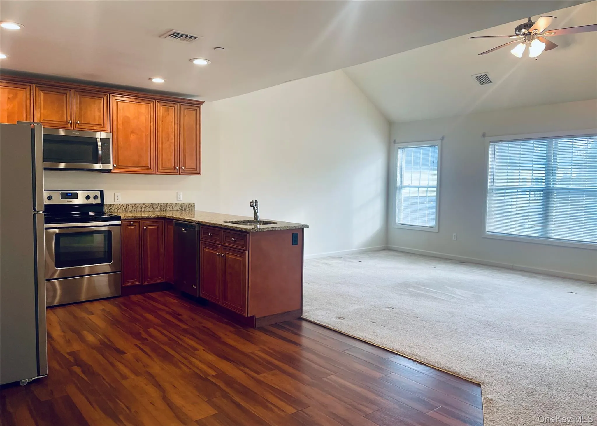 46 Islip Avenue, Islip, NY, 2 Bedrooms Bedrooms, 5 Rooms Rooms,2 BathroomsBathrooms,Residential Lease,For Rent,Islip,0,1023643 46 Islip Avenue, Islip, NY, 2 Bedrooms Bedrooms, 5 Rooms Rooms,2 BathroomsBathrooms,Residential Lease,For Rent,Islip,0,1023643