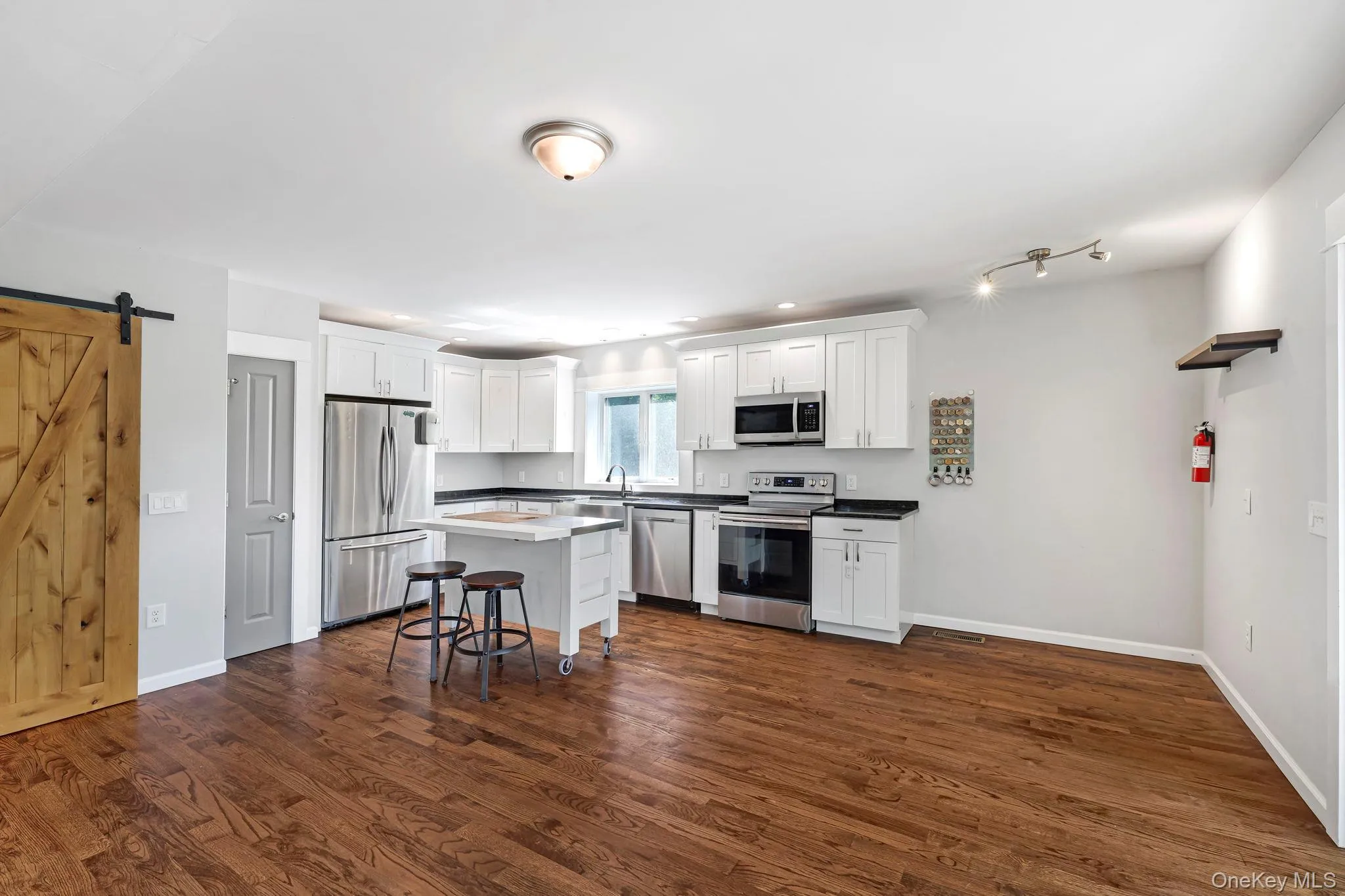 1317 Route 44/55, Lloyd, NY, 3 Bedrooms Bedrooms, 7 Rooms Rooms,3 BathroomsBathrooms,Residential,For Rent,Route 44/55,0,1023646 1317 Route 44/55, Lloyd, NY, 3 Bedrooms Bedrooms, 7 Rooms Rooms,3 BathroomsBathrooms,Residential,For Rent,Route 44/55,0,1023646