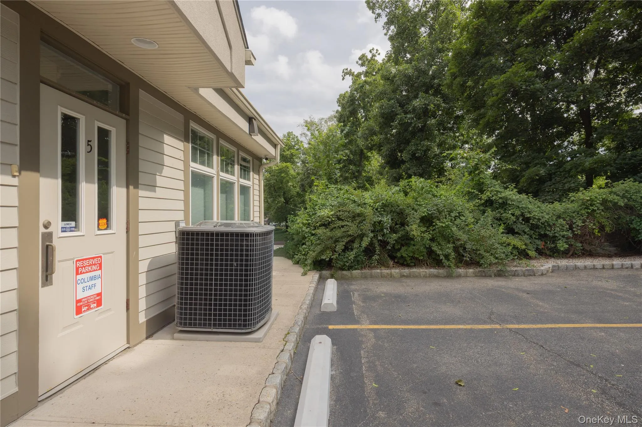 516 Route 303, Orangetown, NY, ,Commercial Lease,For Rent,Route 303,0,1023647 516 Route 303, Orangetown, NY, ,Commercial Lease,For Rent,Route 303,0,1023647
