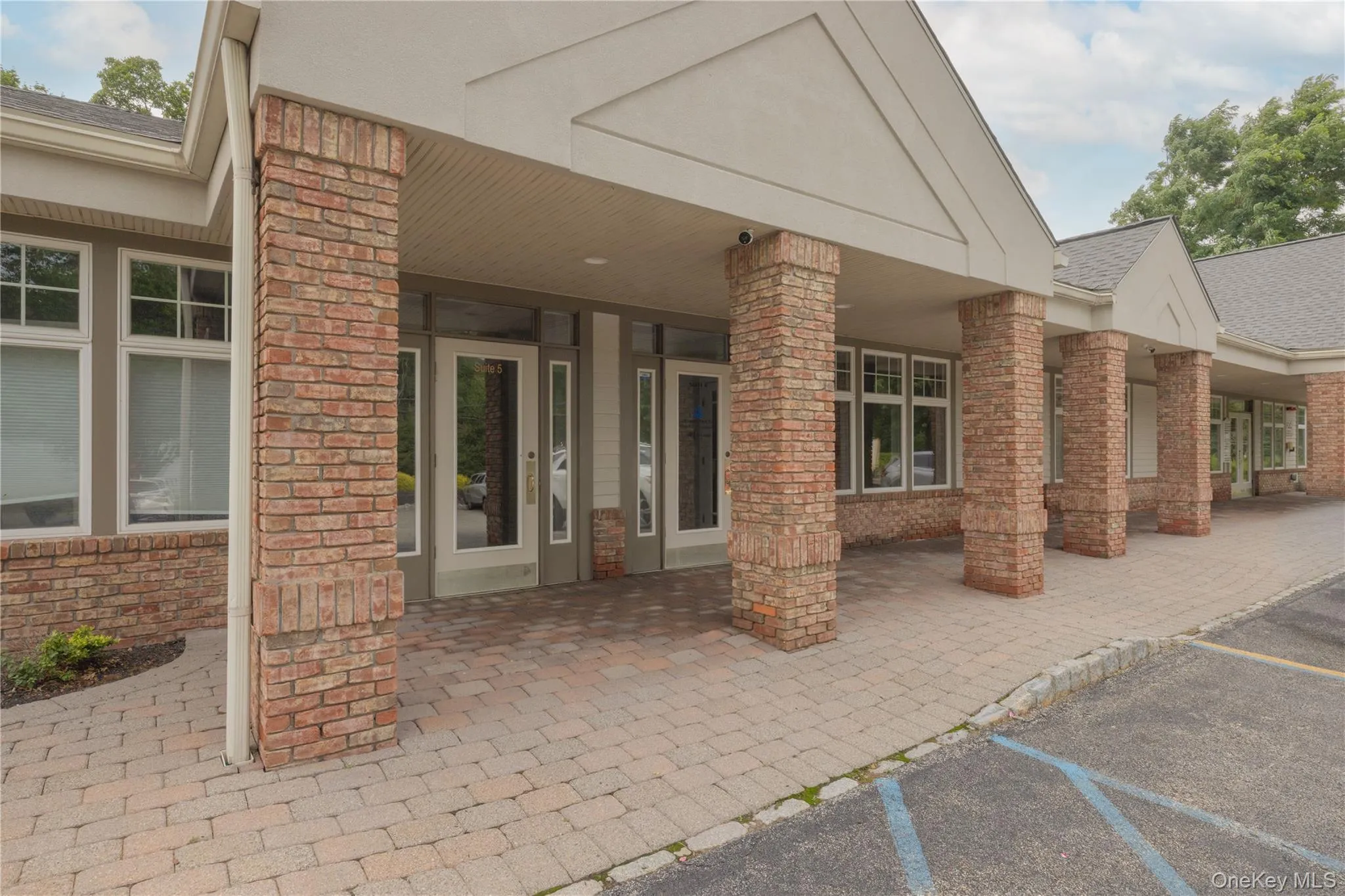 516 Route 303, Orangetown, NY, ,Commercial Lease,For Rent,Route 303,0,1023647 516 Route 303, Orangetown, NY, ,Commercial Lease,For Rent,Route 303,0,1023647
