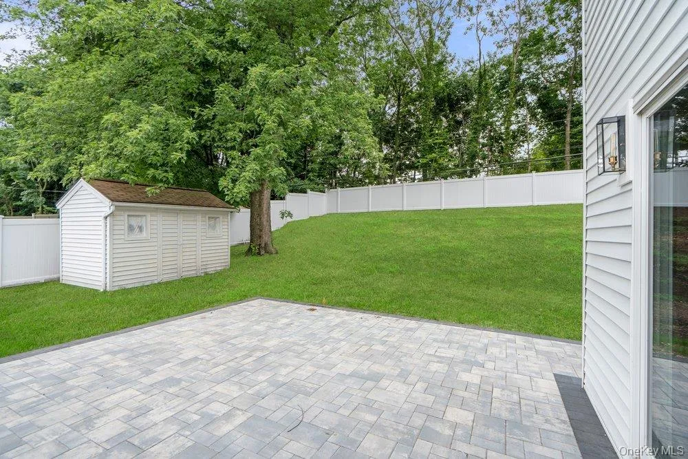 12 Park Drive, Oyster Bay, NY, 4 Bedrooms Bedrooms, 8 Rooms Rooms,2 BathroomsBathrooms,Residential,For Rent,Park,0,1023654 12 Park Drive, Oyster Bay, NY, 4 Bedrooms Bedrooms, 8 Rooms Rooms,2 BathroomsBathrooms,Residential,For Rent,Park,0,1023654