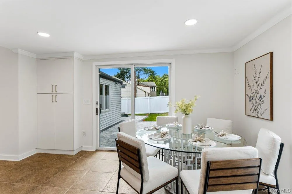 12 Park Drive, Oyster Bay, NY, 4 Bedrooms Bedrooms, 8 Rooms Rooms,2 BathroomsBathrooms,Residential,For Rent,Park,0,1023654 12 Park Drive, Oyster Bay, NY, 4 Bedrooms Bedrooms, 8 Rooms Rooms,2 BathroomsBathrooms,Residential,For Rent,Park,0,1023654