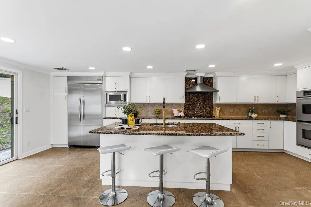 12 Park Drive, Oyster Bay, NY, 4 Bedrooms Bedrooms, 8 Rooms Rooms,2 BathroomsBathrooms,Residential,For Rent,Park,0,1023654 12 Park Drive, Oyster Bay, NY, 4 Bedrooms Bedrooms, 8 Rooms Rooms,2 BathroomsBathrooms,Residential,For Rent,Park,0,1023654