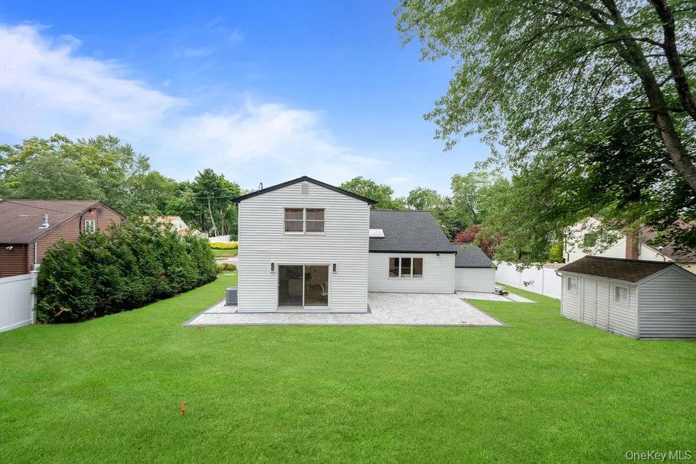 12 Park Drive, Oyster Bay, NY, 4 Bedrooms Bedrooms, 8 Rooms Rooms,2 BathroomsBathrooms,Residential,For Rent,Park,0,1023654 12 Park Drive, Oyster Bay, NY, 4 Bedrooms Bedrooms, 8 Rooms Rooms,2 BathroomsBathrooms,Residential,For Rent,Park,0,1023654