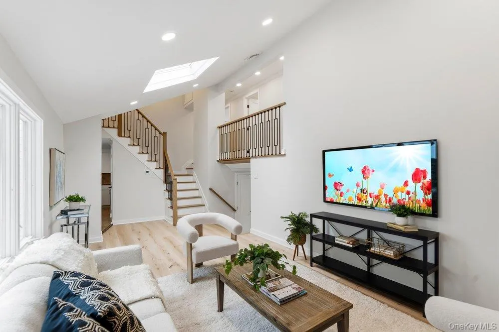 12 Park Drive, Oyster Bay, NY, 4 Bedrooms Bedrooms, 8 Rooms Rooms,2 BathroomsBathrooms,Residential,For Rent,Park,0,1023654 12 Park Drive, Oyster Bay, NY, 4 Bedrooms Bedrooms, 8 Rooms Rooms,2 BathroomsBathrooms,Residential,For Rent,Park,0,1023654