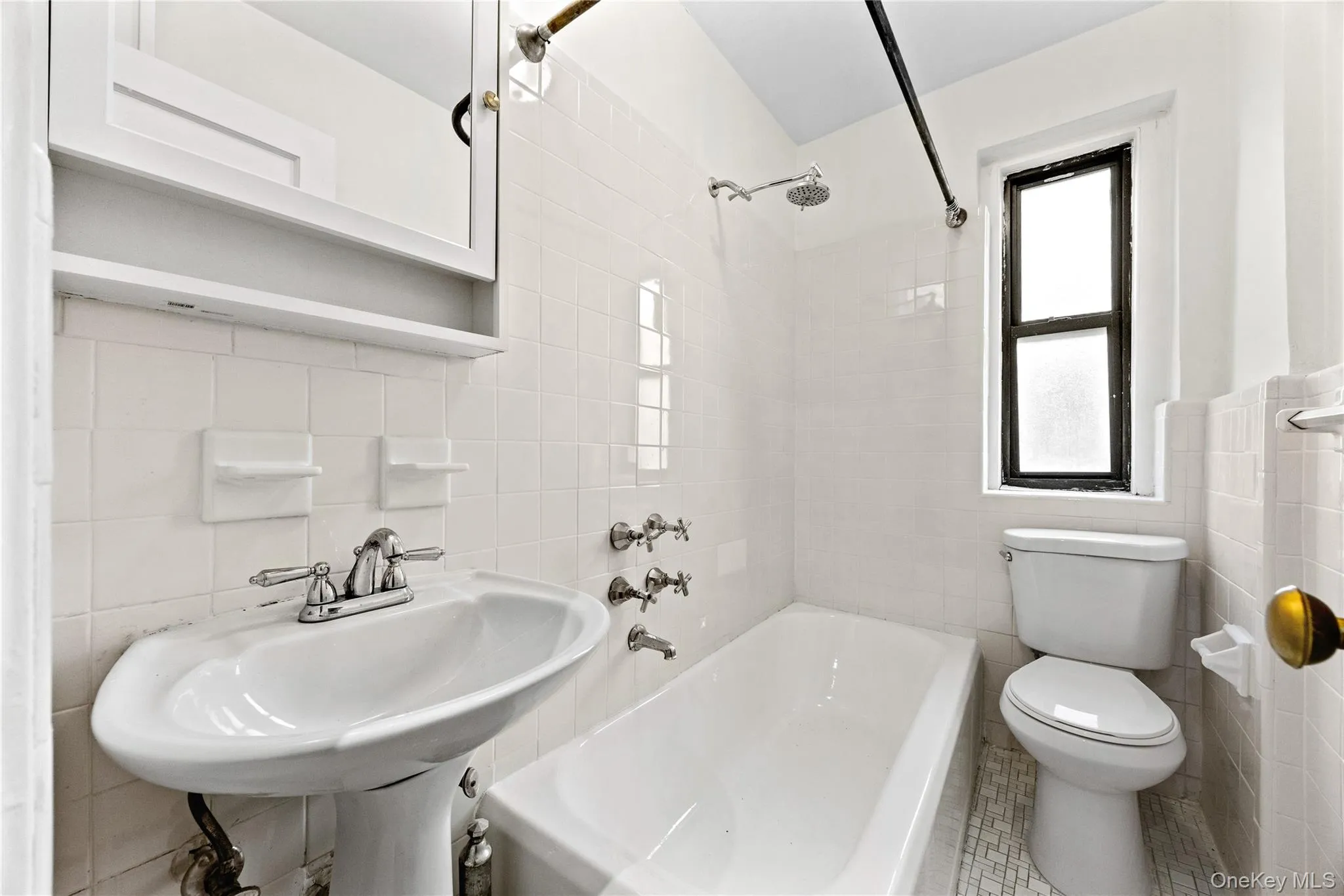 35-35 75th Street, New York, NY, 2 Rooms Rooms,1 BathroomBathrooms,Residential,For Rent,75th,0,1023656 35-35 75th Street, New York, NY, 2 Rooms Rooms,1 BathroomBathrooms,Residential,For Rent,75th,0,1023656
