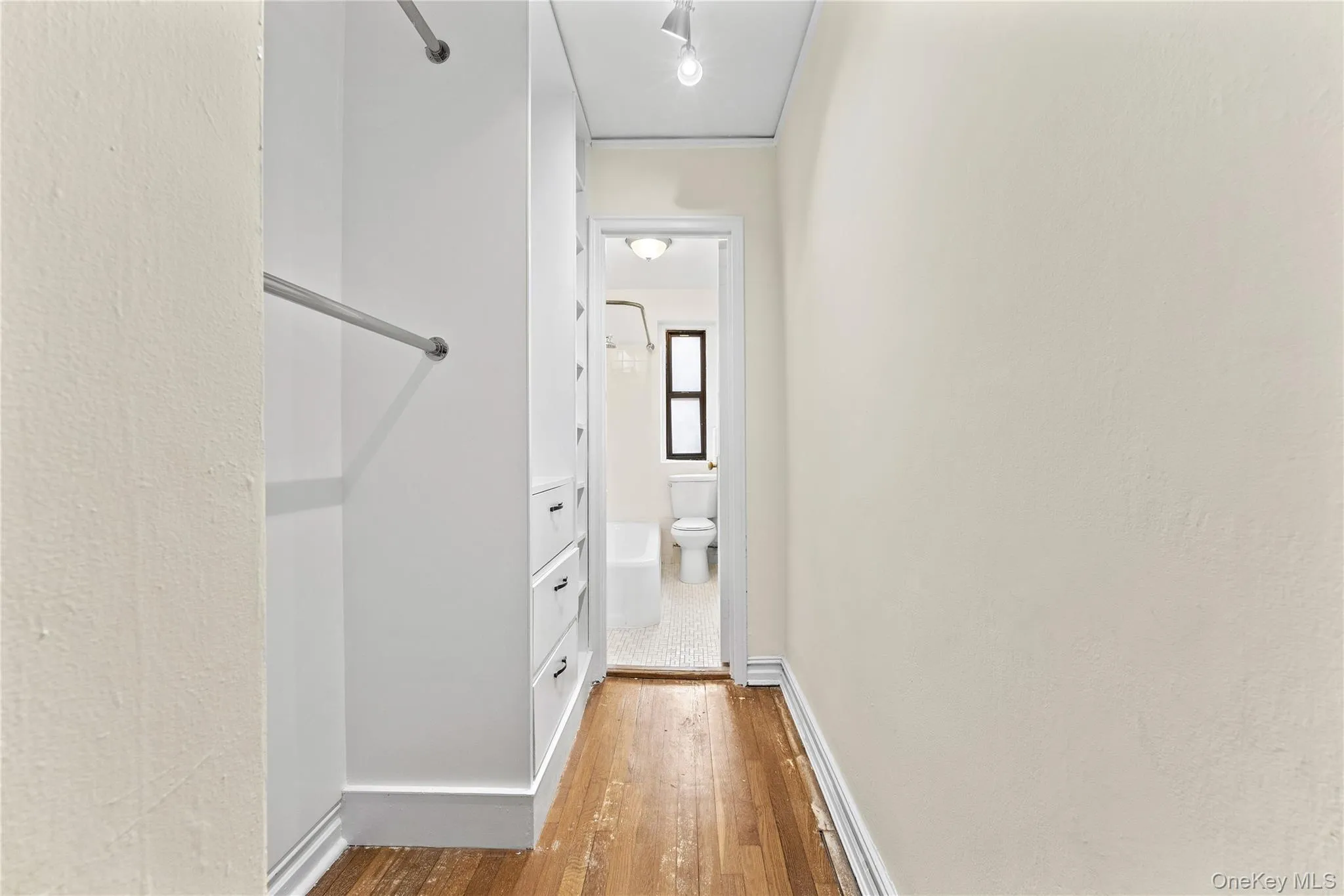 35-35 75th Street, New York, NY, 2 Rooms Rooms,1 BathroomBathrooms,Residential,For Rent,75th,0,1023656 35-35 75th Street, New York, NY, 2 Rooms Rooms,1 BathroomBathrooms,Residential,For Rent,75th,0,1023656