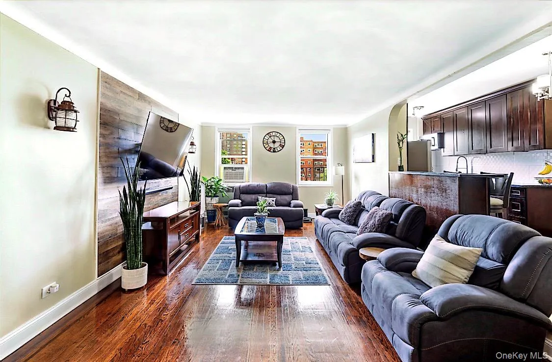 110-55 72nd Road, New York, NY, 1 Bedroom Bedrooms, 4 Rooms Rooms,1 BathroomBathrooms,Residential,For Rent,72nd,0,1023659 110-55 72nd Road, New York, NY, 1 Bedroom Bedrooms, 4 Rooms Rooms,1 BathroomBathrooms,Residential,For Rent,72nd,0,1023659