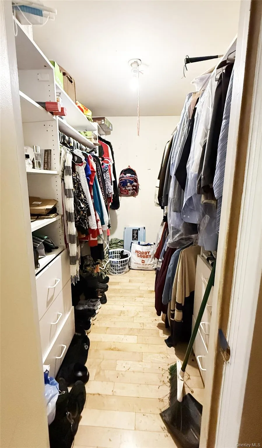 4 John Vincent Court, Brookhaven, NY, 4 Bedrooms Bedrooms, 8 Rooms Rooms,2 BathroomsBathrooms,Residential,For Rent,John Vincent,0,1023663 4 John Vincent Court, Brookhaven, NY, 4 Bedrooms Bedrooms, 8 Rooms Rooms,2 BathroomsBathrooms,Residential,For Rent,John Vincent,0,1023663