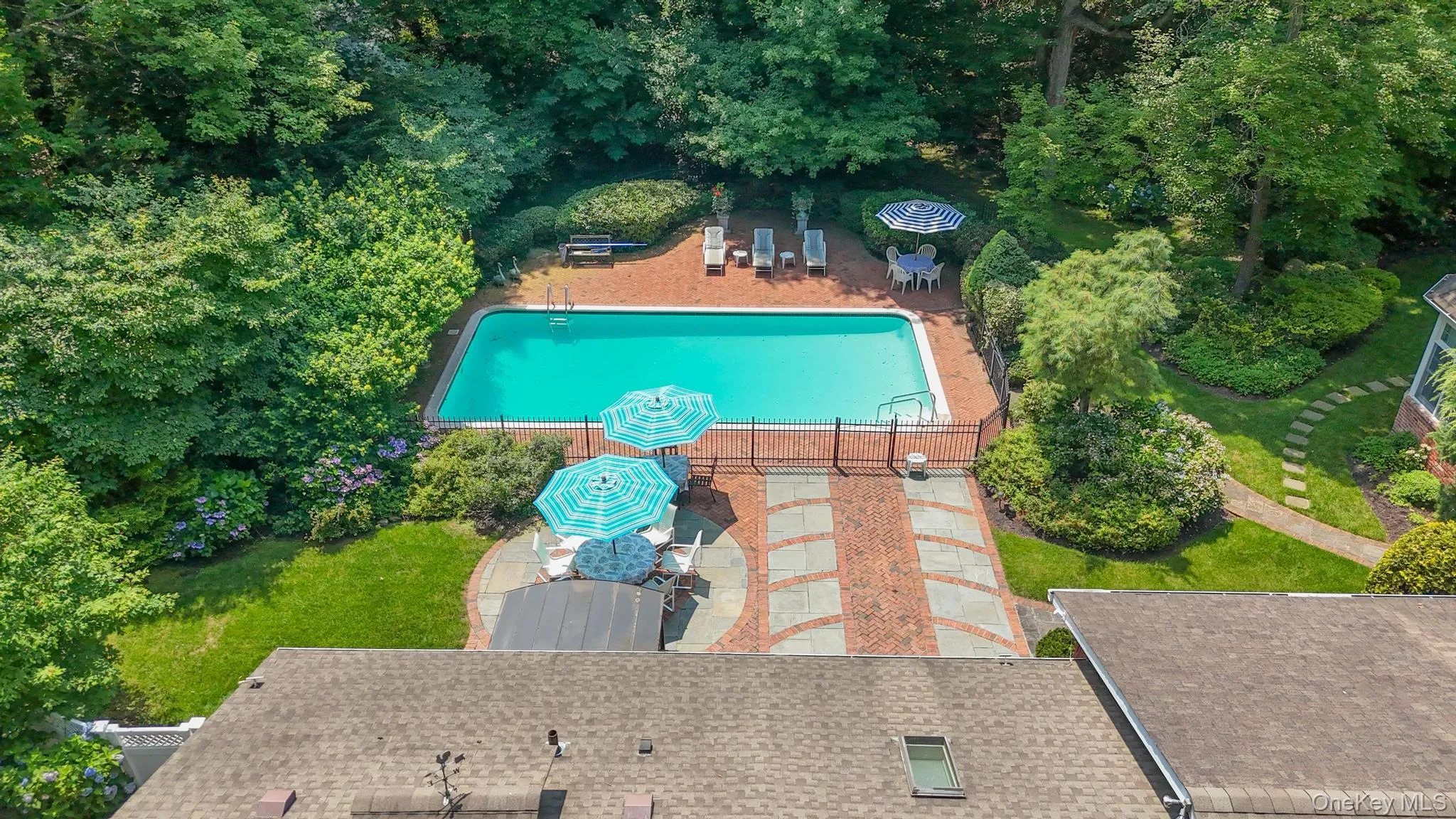 15 Tappentown Lane, Oyster Bay, NY, 7 Bedrooms Bedrooms, 12 Rooms Rooms,4 BathroomsBathrooms,Residential,For Rent,Tappentown,0,1023664 15 Tappentown Lane, Oyster Bay, NY, 7 Bedrooms Bedrooms, 12 Rooms Rooms,4 BathroomsBathrooms,Residential,For Rent,Tappentown,0,1023664