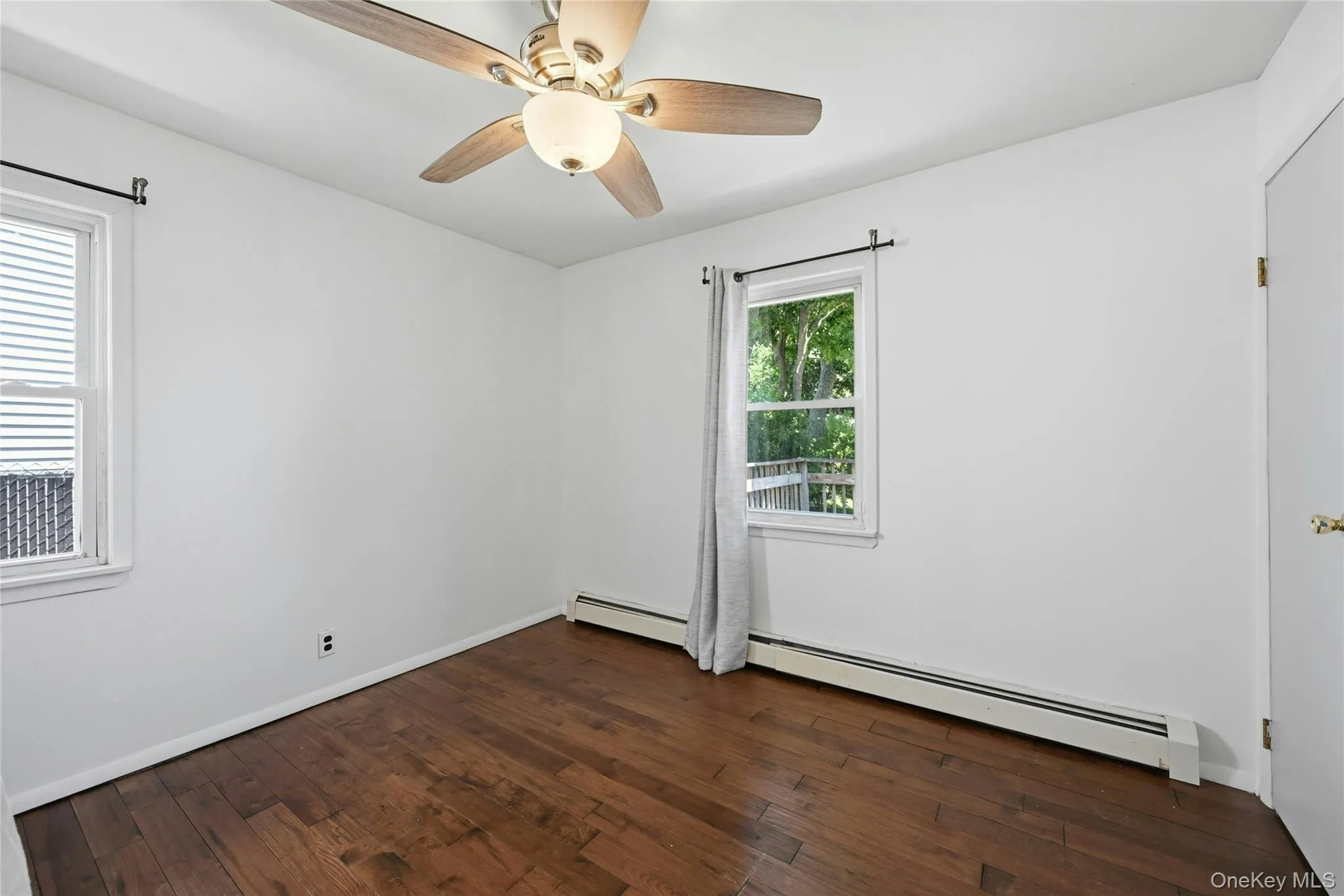 49 Bacon Lane, Babylon, NY, 3 Bedrooms Bedrooms, 5 Rooms Rooms,1 BathroomBathrooms,Residential,For Rent,Bacon,0,1023667 49 Bacon Lane, Babylon, NY, 3 Bedrooms Bedrooms, 5 Rooms Rooms,1 BathroomBathrooms,Residential,For Rent,Bacon,0,1023667