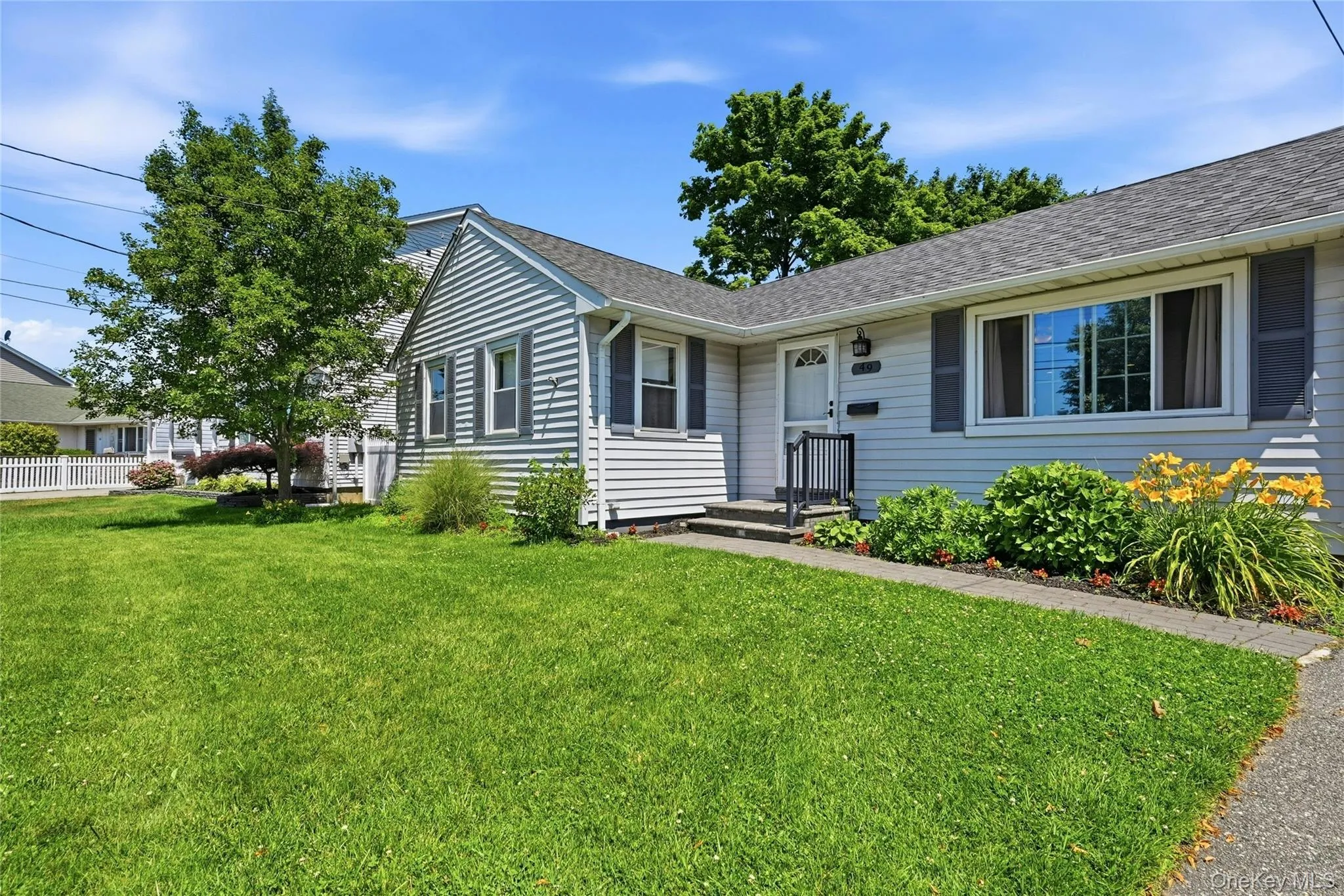 49 Bacon Lane, Babylon, NY, 3 Bedrooms Bedrooms, 5 Rooms Rooms,1 BathroomBathrooms,Residential,For Rent,Bacon,0,1023667 49 Bacon Lane, Babylon, NY, 3 Bedrooms Bedrooms, 5 Rooms Rooms,1 BathroomBathrooms,Residential,For Rent,Bacon,0,1023667