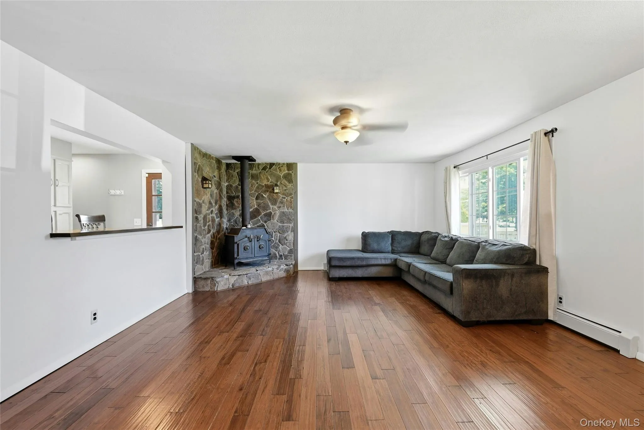 49 Bacon Lane, Babylon, NY, 3 Bedrooms Bedrooms, 5 Rooms Rooms,1 BathroomBathrooms,Residential,For Rent,Bacon,0,1023667 49 Bacon Lane, Babylon, NY, 3 Bedrooms Bedrooms, 5 Rooms Rooms,1 BathroomBathrooms,Residential,For Rent,Bacon,0,1023667