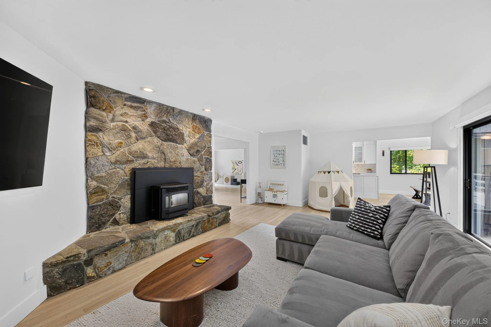 Family Room with fireplace/pellet stove insert Family Room with fireplace/pellet stove insert