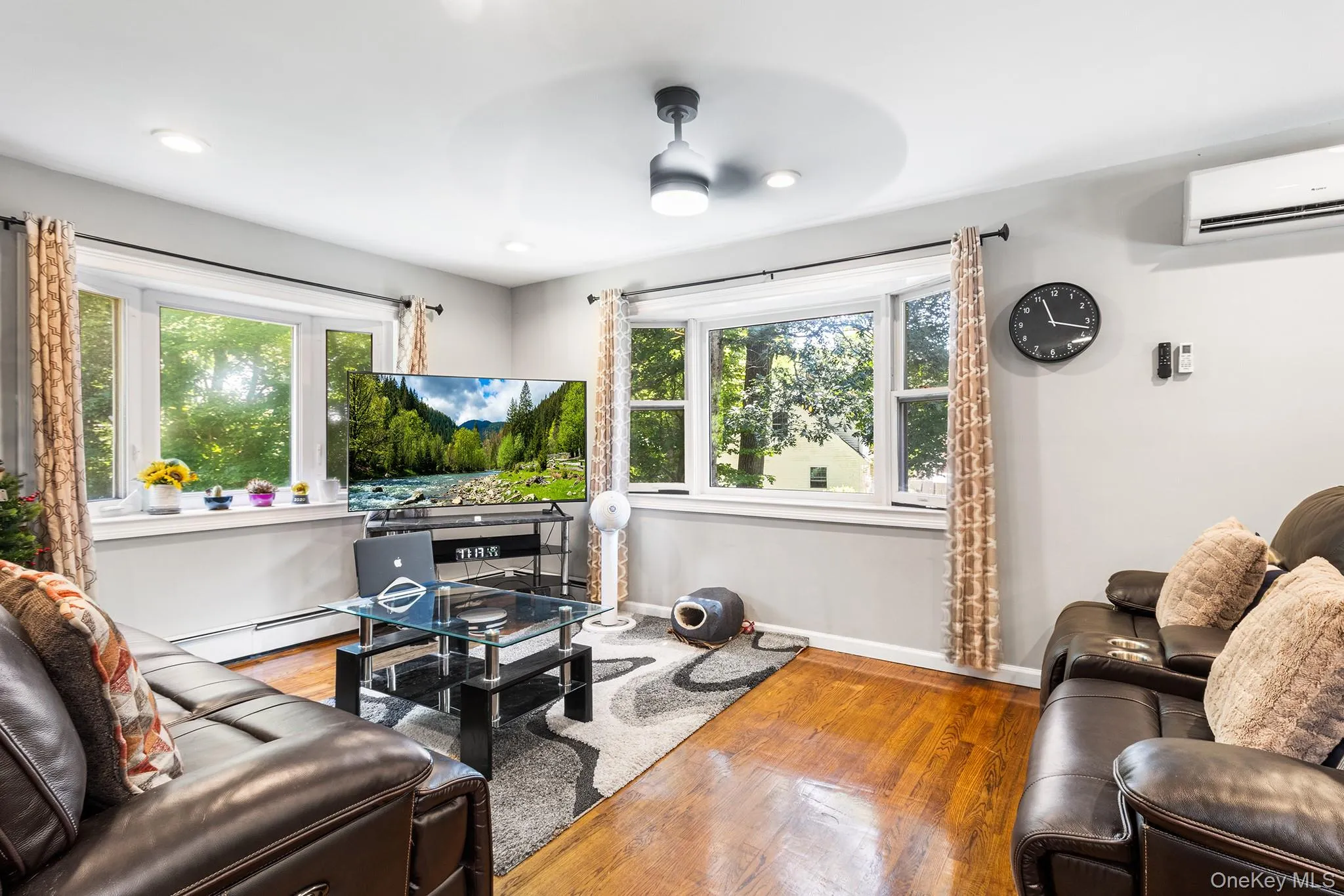 16 Obermueller Drive, Huntington, NY, 5 Bedrooms Bedrooms, 5 Rooms Rooms,2 BathroomsBathrooms,Residential,For Rent,Obermueller,0,1023673 16 Obermueller Drive, Huntington, NY, 5 Bedrooms Bedrooms, 5 Rooms Rooms,2 BathroomsBathrooms,Residential,For Rent,Obermueller,0,1023673