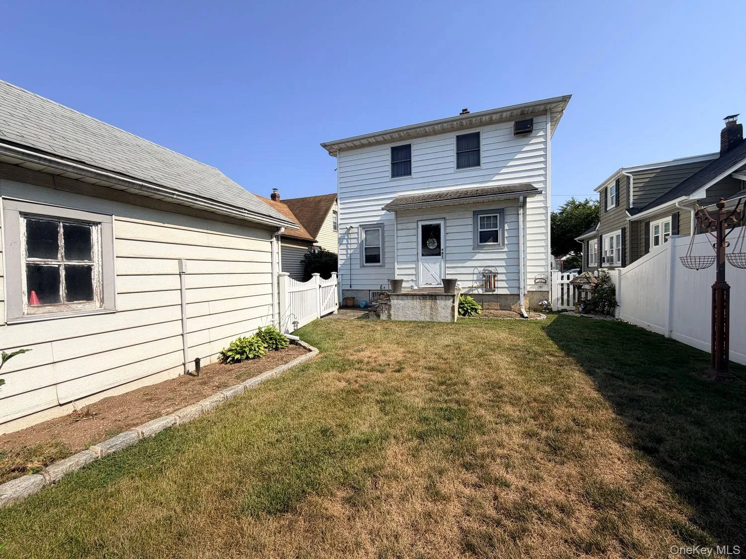 2851 Wilson Avenue, Hempstead, NY, 5 Bedrooms Bedrooms, 10 Rooms Rooms,2 BathroomsBathrooms,Residential,For Rent,Wilson,0,1023676 2851 Wilson Avenue, Hempstead, NY, 5 Bedrooms Bedrooms, 10 Rooms Rooms,2 BathroomsBathrooms,Residential,For Rent,Wilson,0,1023676
