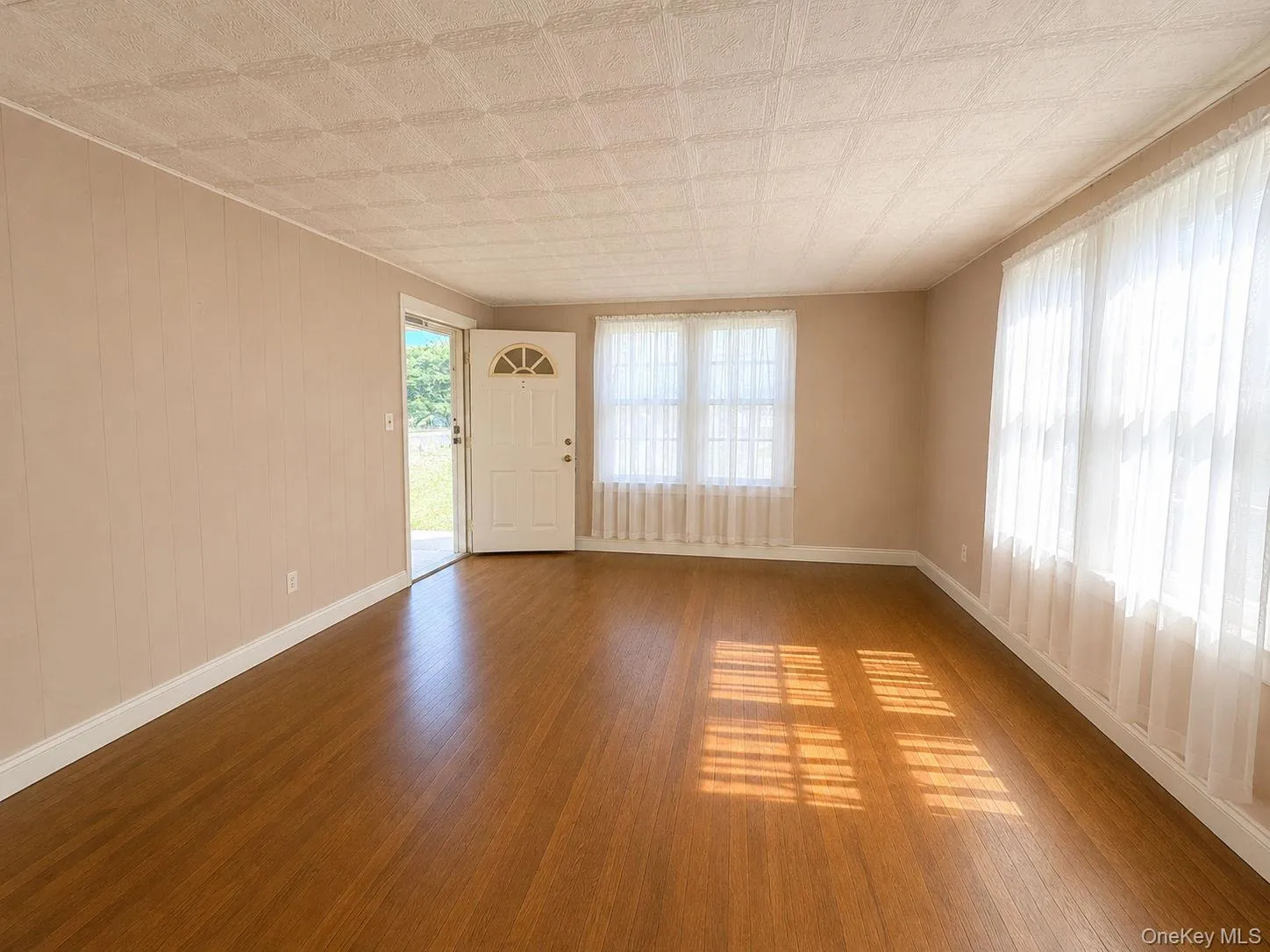 2851 Wilson Avenue, Hempstead, NY, 5 Bedrooms Bedrooms, 10 Rooms Rooms,2 BathroomsBathrooms,Residential,For Rent,Wilson,0,1023676 2851 Wilson Avenue, Hempstead, NY, 5 Bedrooms Bedrooms, 10 Rooms Rooms,2 BathroomsBathrooms,Residential,For Rent,Wilson,0,1023676