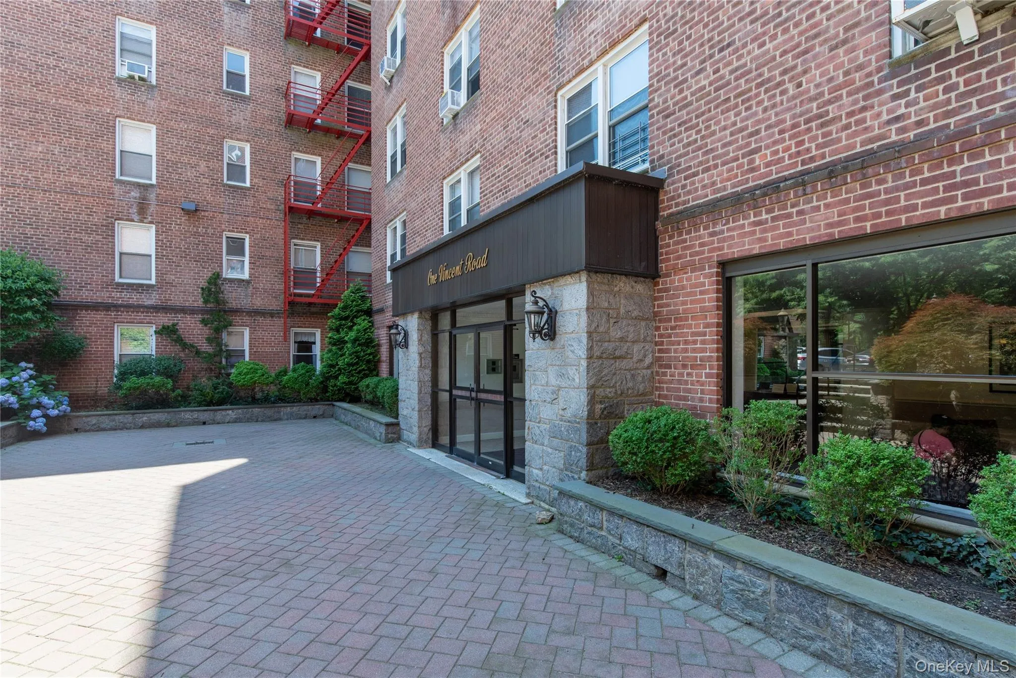 1 vincent Road, Yonkers, NY, 2 Bedrooms Bedrooms, 5 Rooms Rooms,1 BathroomBathrooms,Residential,For Rent,vincent,0,1023677 1 vincent Road, Yonkers, NY, 2 Bedrooms Bedrooms, 5 Rooms Rooms,1 BathroomBathrooms,Residential,For Rent,vincent,0,1023677