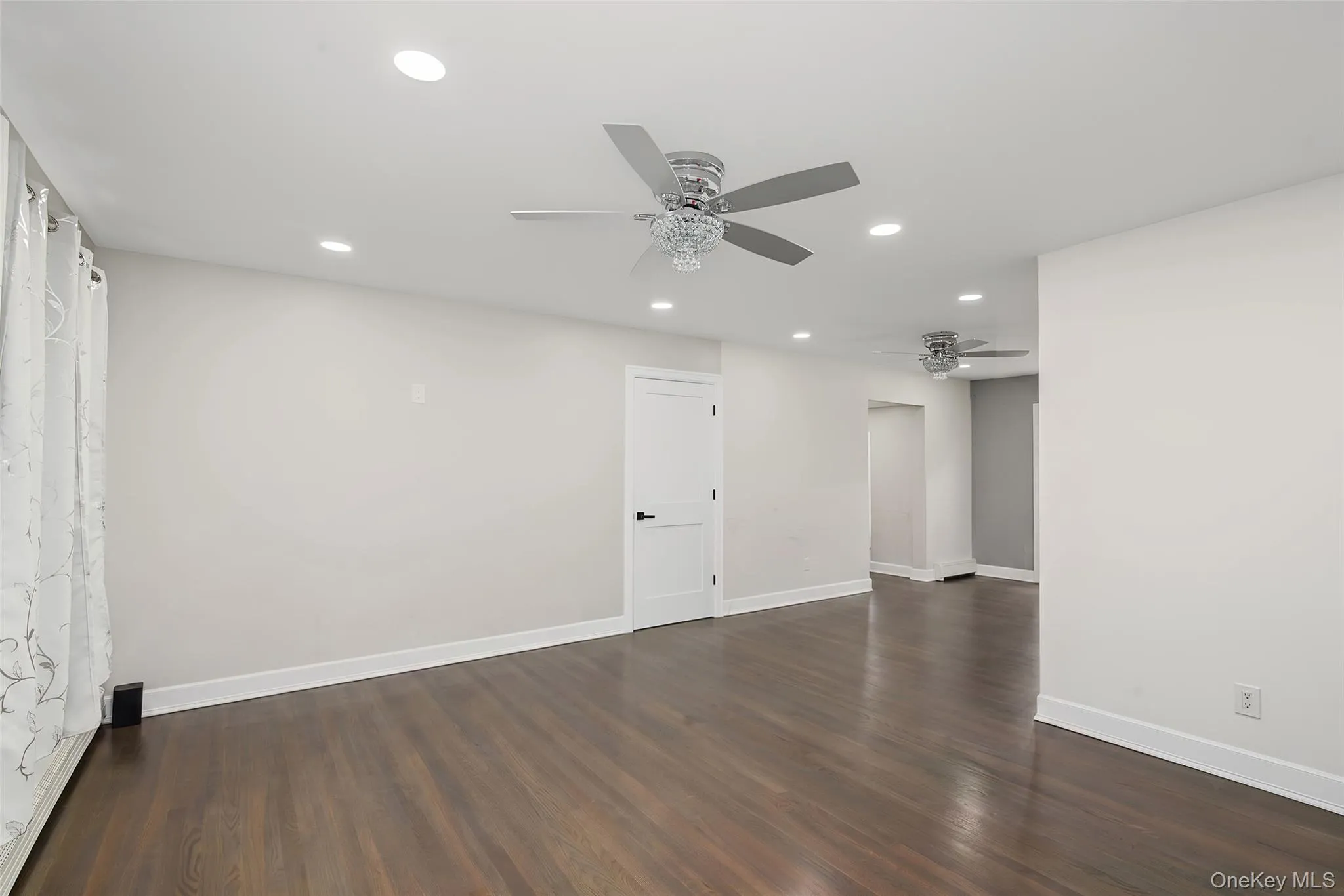 46 Oakland Avenue, Islip, NY, 5 Bedrooms Bedrooms, 9 Rooms Rooms,4 BathroomsBathrooms,Residential,For Rent,Oakland,0,1023681 46 Oakland Avenue, Islip, NY, 5 Bedrooms Bedrooms, 9 Rooms Rooms,4 BathroomsBathrooms,Residential,For Rent,Oakland,0,1023681