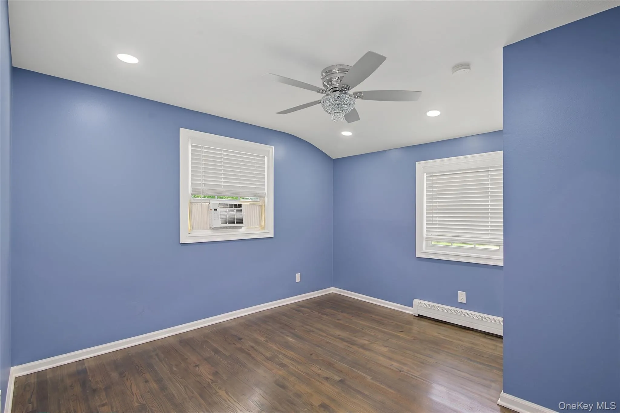 46 Oakland Avenue, Islip, NY, 5 Bedrooms Bedrooms, 9 Rooms Rooms,4 BathroomsBathrooms,Residential,For Rent,Oakland,0,1023681 46 Oakland Avenue, Islip, NY, 5 Bedrooms Bedrooms, 9 Rooms Rooms,4 BathroomsBathrooms,Residential,For Rent,Oakland,0,1023681