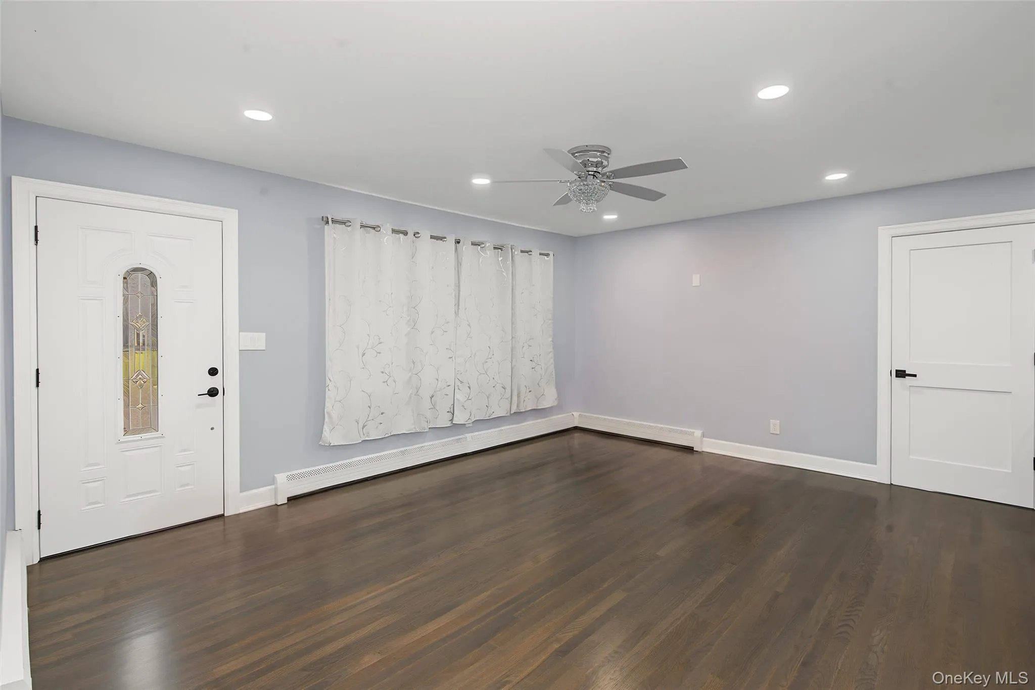 46 Oakland Avenue, Islip, NY, 5 Bedrooms Bedrooms, 9 Rooms Rooms,4 BathroomsBathrooms,Residential,For Rent,Oakland,0,1023681 46 Oakland Avenue, Islip, NY, 5 Bedrooms Bedrooms, 9 Rooms Rooms,4 BathroomsBathrooms,Residential,For Rent,Oakland,0,1023681