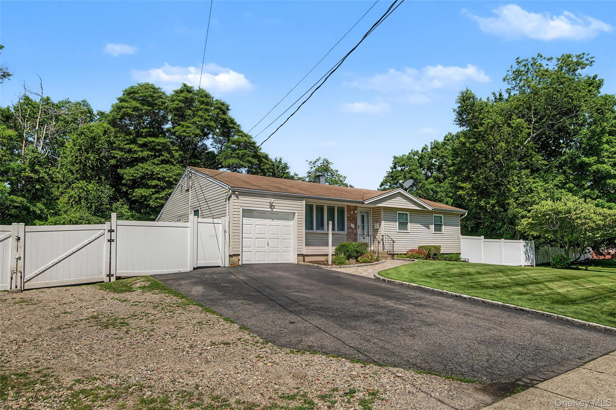 46 Oakland Avenue, Islip, NY, 5 Bedrooms Bedrooms, 9 Rooms Rooms,4 BathroomsBathrooms,Residential,For Rent,Oakland,0,1023681 46 Oakland Avenue, Islip, NY, 5 Bedrooms Bedrooms, 9 Rooms Rooms,4 BathroomsBathrooms,Residential,For Rent,Oakland,0,1023681