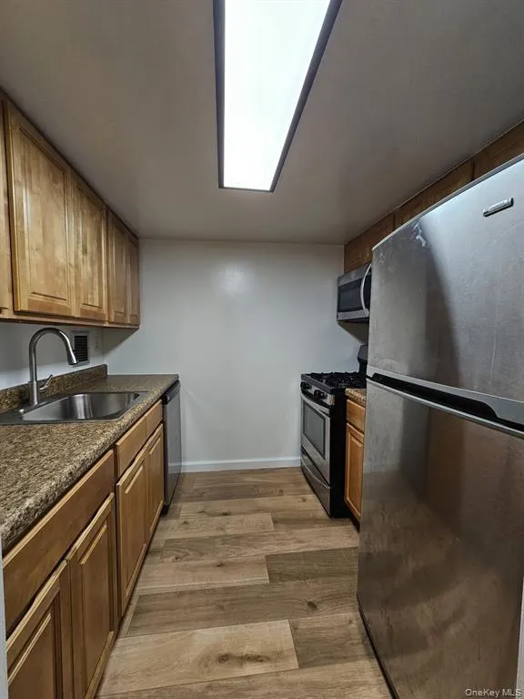 2287 Johnson Avenue, New York, NY, 1 Bedroom Bedrooms, 4 Rooms Rooms,1 BathroomBathrooms,Residential,For Rent,Johnson,0,1023684 2287 Johnson Avenue, New York, NY, 1 Bedroom Bedrooms, 4 Rooms Rooms,1 BathroomBathrooms,Residential,For Rent,Johnson,0,1023684