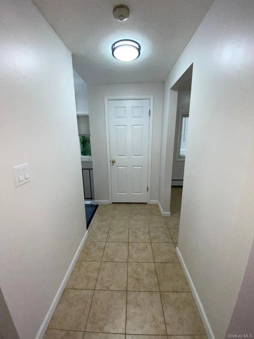 85 Middletown Road, Clarkstown, NY, 1 Bedroom Bedrooms, 4 Rooms Rooms,1 BathroomBathrooms,Residential Lease,For Rent,Middletown,0,1023687 85 Middletown Road, Clarkstown, NY, 1 Bedroom Bedrooms, 4 Rooms Rooms,1 BathroomBathrooms,Residential Lease,For Rent,Middletown,0,1023687