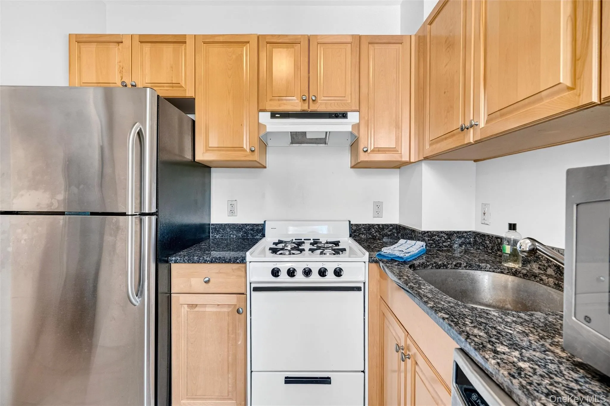 85 Bronx River Road, Yonkers, NY, 1 Bedroom Bedrooms, 4 Rooms Rooms,1 BathroomBathrooms,Residential,For Rent,Bronx River,0,1023689 85 Bronx River Road, Yonkers, NY, 1 Bedroom Bedrooms, 4 Rooms Rooms,1 BathroomBathrooms,Residential,For Rent,Bronx River,0,1023689