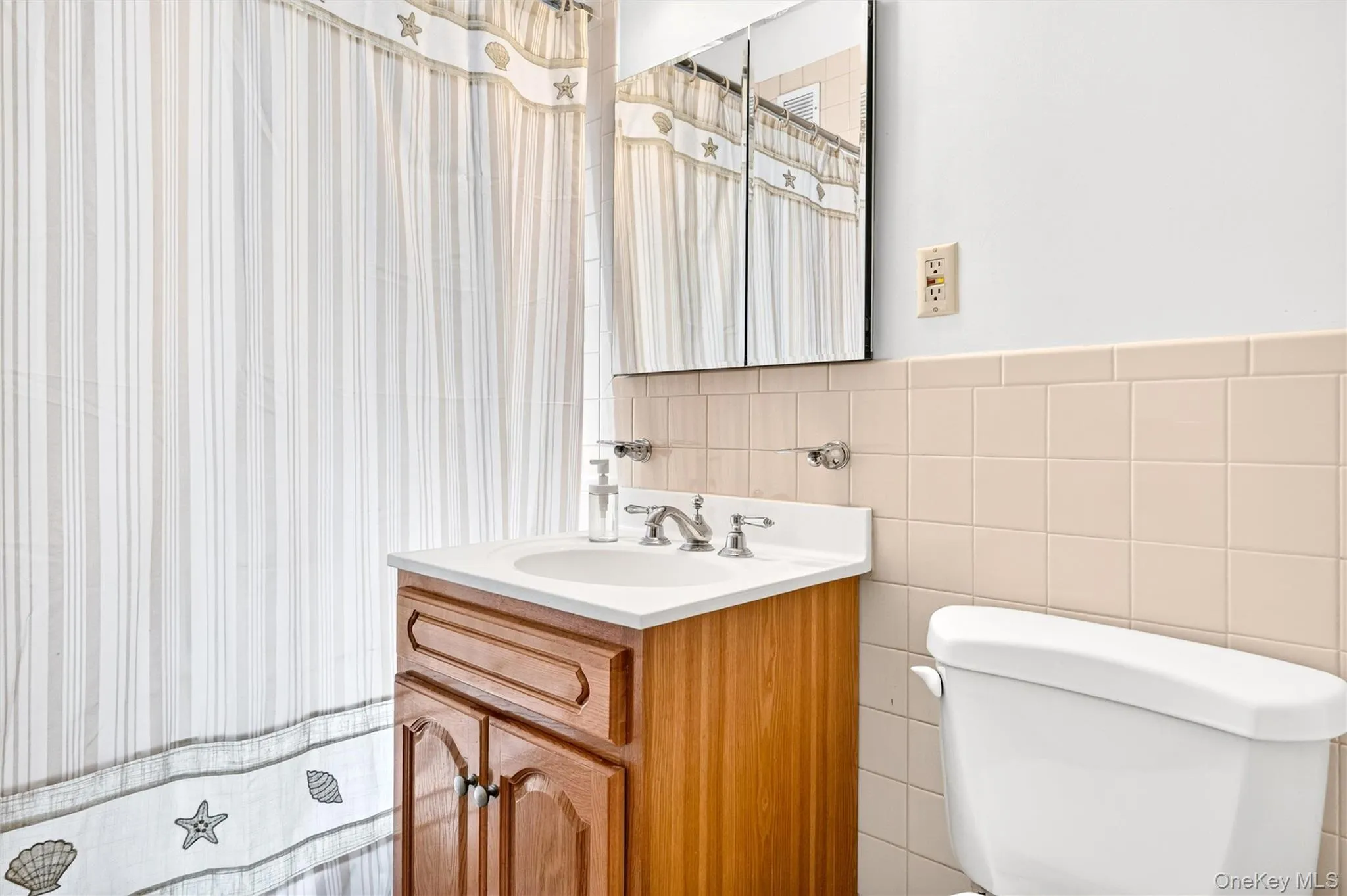 85 Bronx River Road, Yonkers, NY, 1 Bedroom Bedrooms, 4 Rooms Rooms,1 BathroomBathrooms,Residential,For Rent,Bronx River,0,1023689 85 Bronx River Road, Yonkers, NY, 1 Bedroom Bedrooms, 4 Rooms Rooms,1 BathroomBathrooms,Residential,For Rent,Bronx River,0,1023689