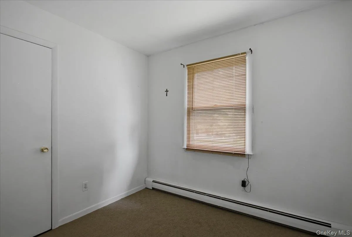 184 Fulton Street, Poughkeepsie, NY, 3 Bedrooms Bedrooms, 8 Rooms Rooms,2 BathroomsBathrooms,Residential,For Rent,Fulton,0,1023691 184 Fulton Street, Poughkeepsie, NY, 3 Bedrooms Bedrooms, 8 Rooms Rooms,2 BathroomsBathrooms,Residential,For Rent,Fulton,0,1023691