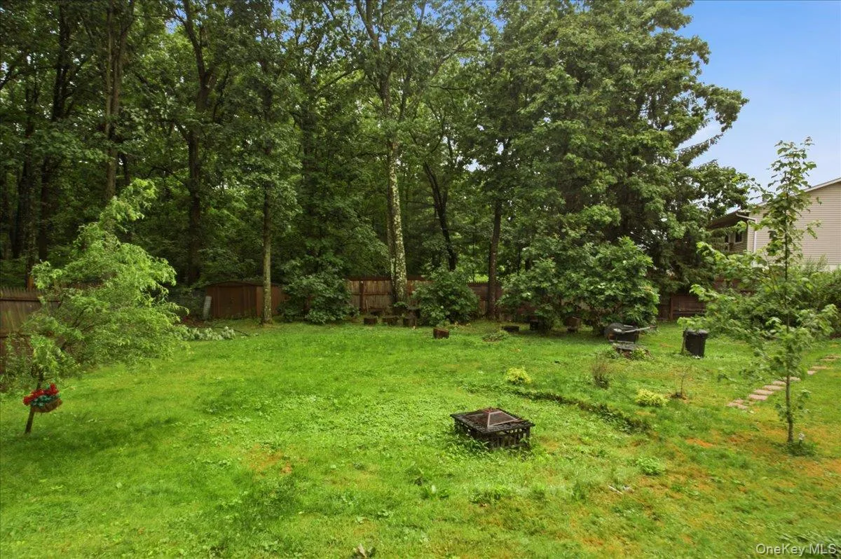 184 Fulton Street, Poughkeepsie, NY, 3 Bedrooms Bedrooms, 8 Rooms Rooms,2 BathroomsBathrooms,Residential,For Rent,Fulton,0,1023691 184 Fulton Street, Poughkeepsie, NY, 3 Bedrooms Bedrooms, 8 Rooms Rooms,2 BathroomsBathrooms,Residential,For Rent,Fulton,0,1023691