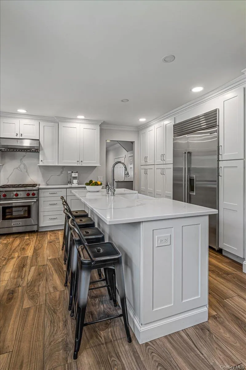 19 Evon Drive, Oyster Bay, NY, 4 Bedrooms Bedrooms, 8 Rooms Rooms,2 BathroomsBathrooms,Residential,For Rent,Evon,0,1023692 19 Evon Drive, Oyster Bay, NY, 4 Bedrooms Bedrooms, 8 Rooms Rooms,2 BathroomsBathrooms,Residential,For Rent,Evon,0,1023692