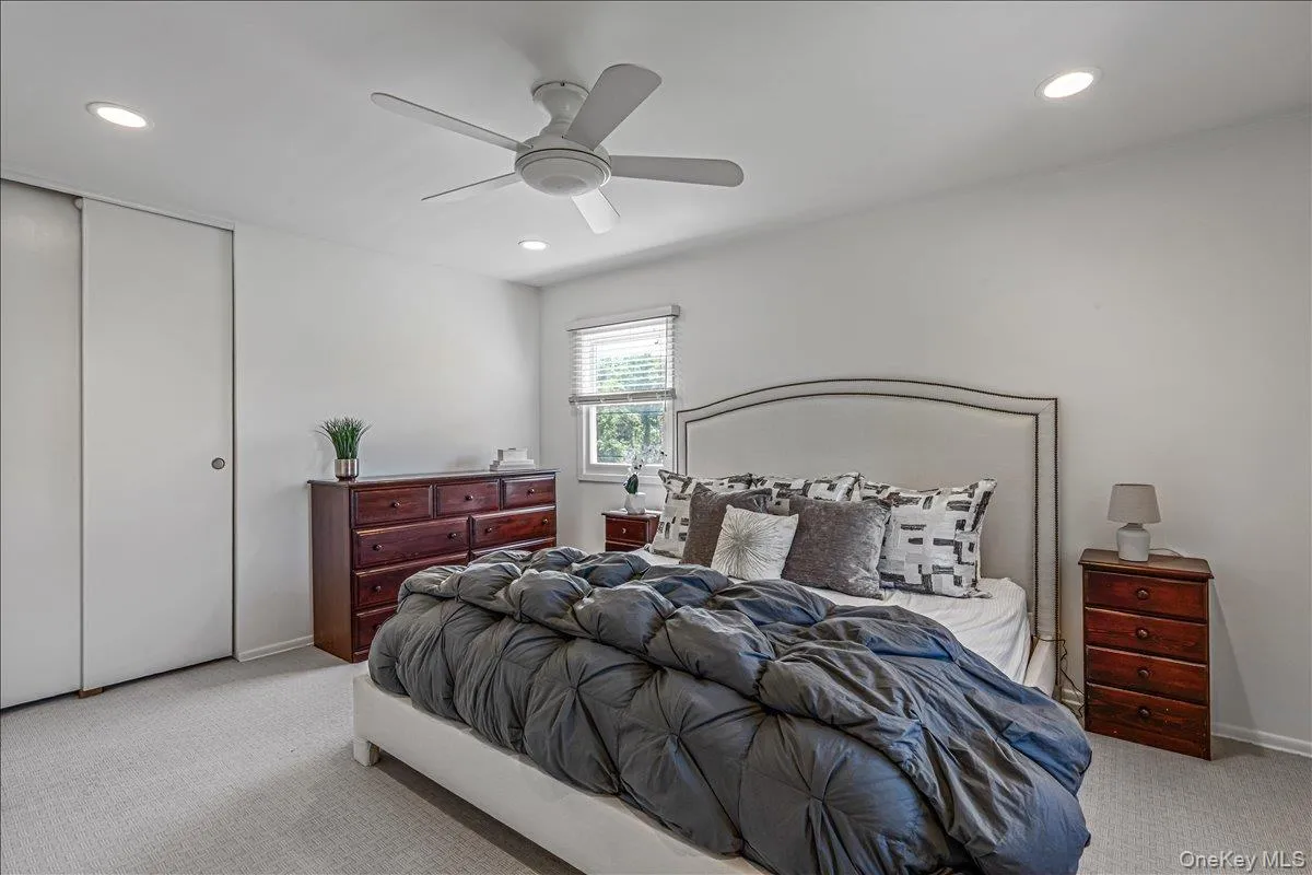 19 Evon Drive, Oyster Bay, NY, 4 Bedrooms Bedrooms, 8 Rooms Rooms,2 BathroomsBathrooms,Residential,For Rent,Evon,0,1023692 19 Evon Drive, Oyster Bay, NY, 4 Bedrooms Bedrooms, 8 Rooms Rooms,2 BathroomsBathrooms,Residential,For Rent,Evon,0,1023692