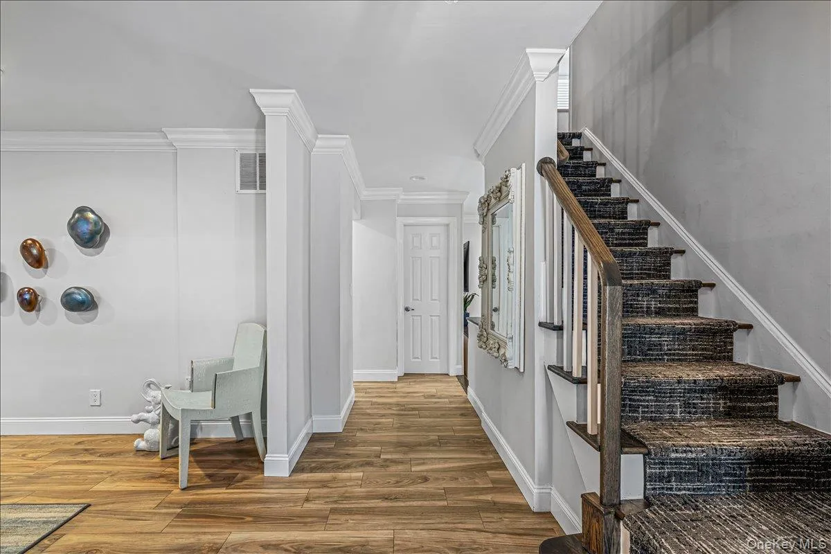 19 Evon Drive, Oyster Bay, NY, 4 Bedrooms Bedrooms, 8 Rooms Rooms,2 BathroomsBathrooms,Residential,For Rent,Evon,0,1023692 19 Evon Drive, Oyster Bay, NY, 4 Bedrooms Bedrooms, 8 Rooms Rooms,2 BathroomsBathrooms,Residential,For Rent,Evon,0,1023692
