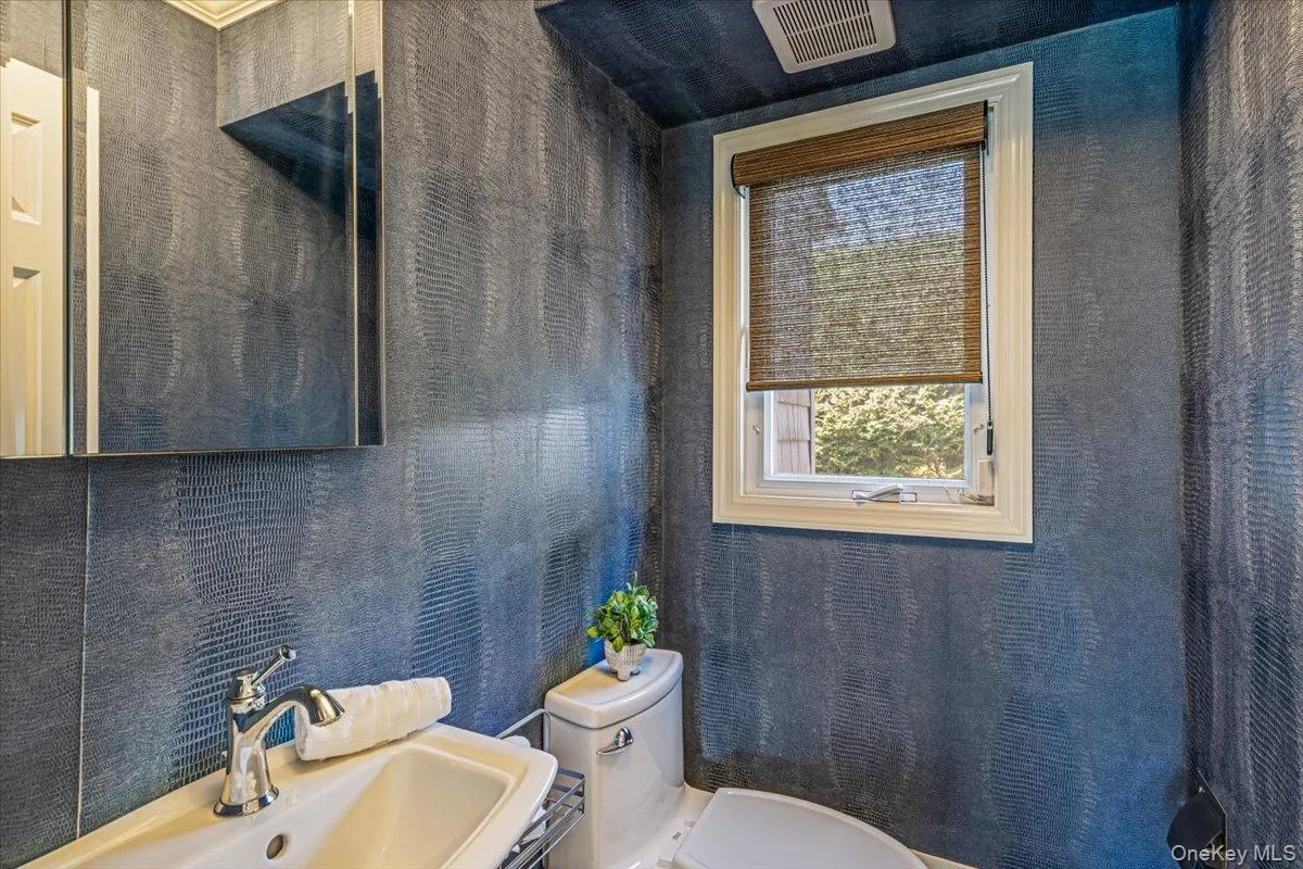 19 Evon Drive, Oyster Bay, NY, 4 Bedrooms Bedrooms, 8 Rooms Rooms,2 BathroomsBathrooms,Residential,For Rent,Evon,0,1023692 19 Evon Drive, Oyster Bay, NY, 4 Bedrooms Bedrooms, 8 Rooms Rooms,2 BathroomsBathrooms,Residential,For Rent,Evon,0,1023692