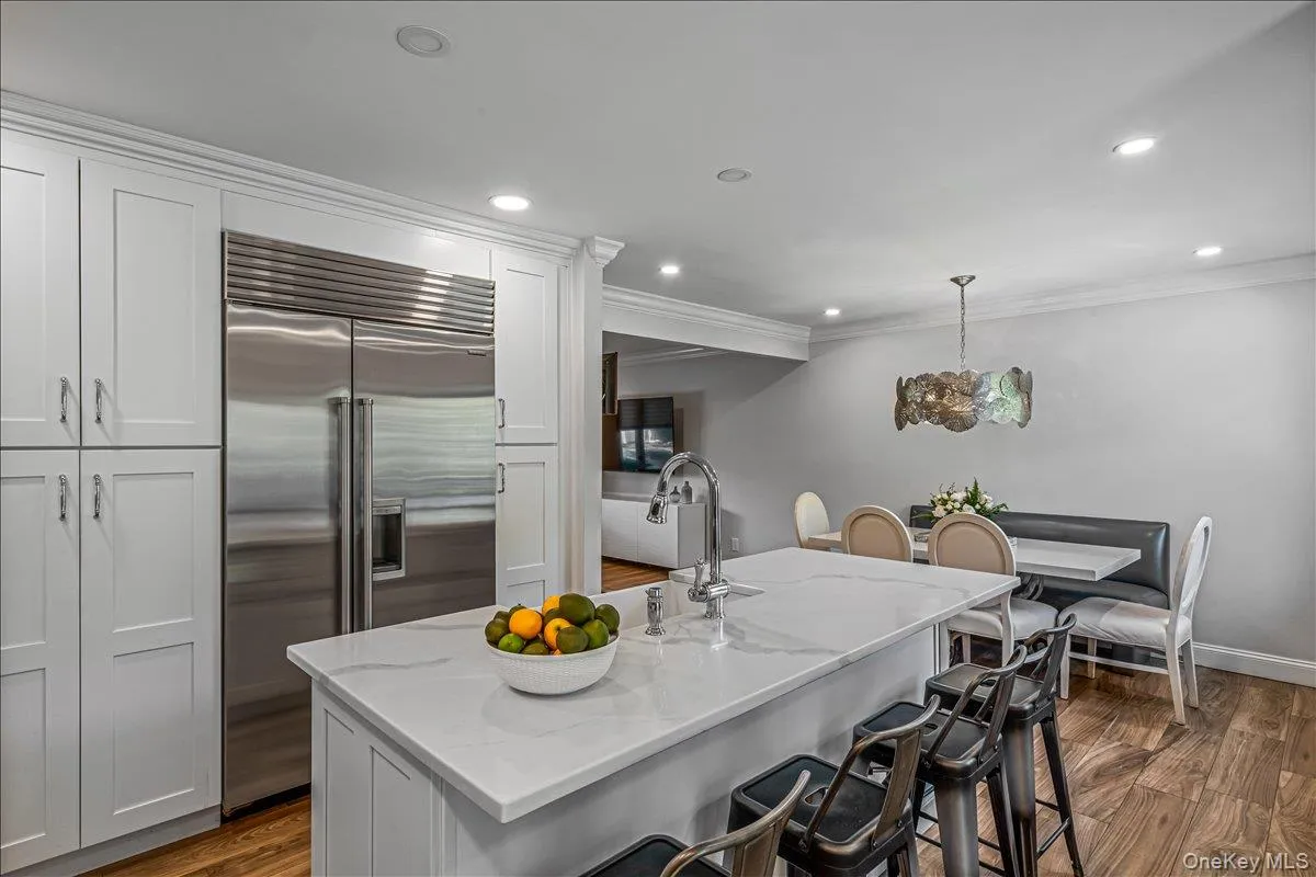 19 Evon Drive, Oyster Bay, NY, 4 Bedrooms Bedrooms, 8 Rooms Rooms,2 BathroomsBathrooms,Residential,For Rent,Evon,0,1023692 19 Evon Drive, Oyster Bay, NY, 4 Bedrooms Bedrooms, 8 Rooms Rooms,2 BathroomsBathrooms,Residential,For Rent,Evon,0,1023692