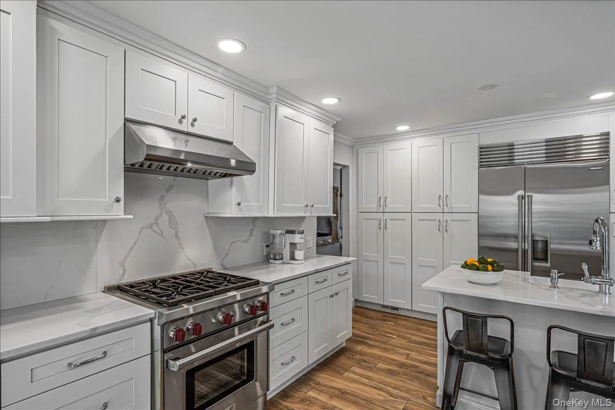 19 Evon Drive, Oyster Bay, NY, 4 Bedrooms Bedrooms, 8 Rooms Rooms,2 BathroomsBathrooms,Residential,For Rent,Evon,0,1023692 19 Evon Drive, Oyster Bay, NY, 4 Bedrooms Bedrooms, 8 Rooms Rooms,2 BathroomsBathrooms,Residential,For Rent,Evon,0,1023692