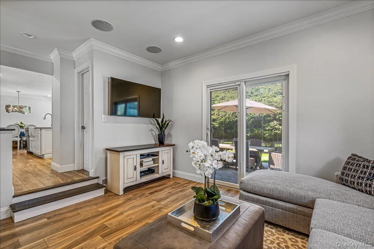 19 Evon Drive, Oyster Bay, NY, 4 Bedrooms Bedrooms, 8 Rooms Rooms,2 BathroomsBathrooms,Residential,For Rent,Evon,0,1023692 19 Evon Drive, Oyster Bay, NY, 4 Bedrooms Bedrooms, 8 Rooms Rooms,2 BathroomsBathrooms,Residential,For Rent,Evon,0,1023692