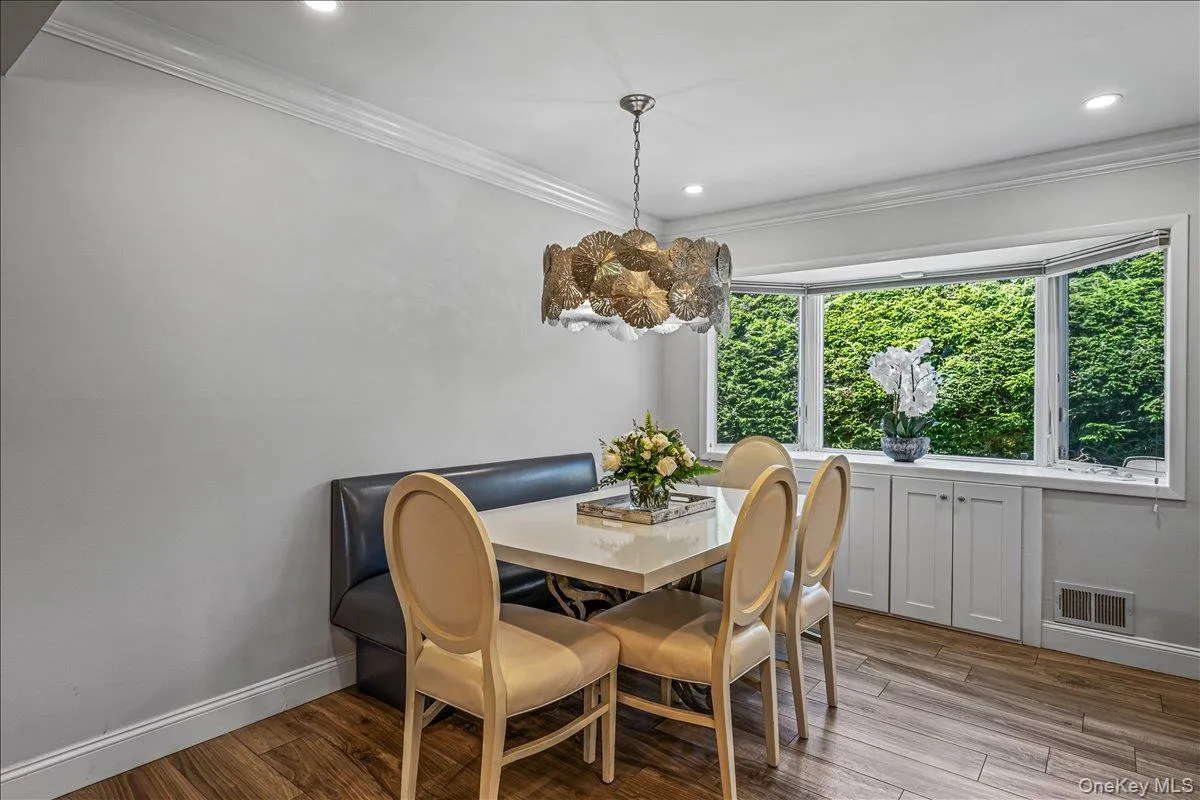 19 Evon Drive, Oyster Bay, NY, 4 Bedrooms Bedrooms, 8 Rooms Rooms,2 BathroomsBathrooms,Residential,For Rent,Evon,0,1023692 19 Evon Drive, Oyster Bay, NY, 4 Bedrooms Bedrooms, 8 Rooms Rooms,2 BathroomsBathrooms,Residential,For Rent,Evon,0,1023692