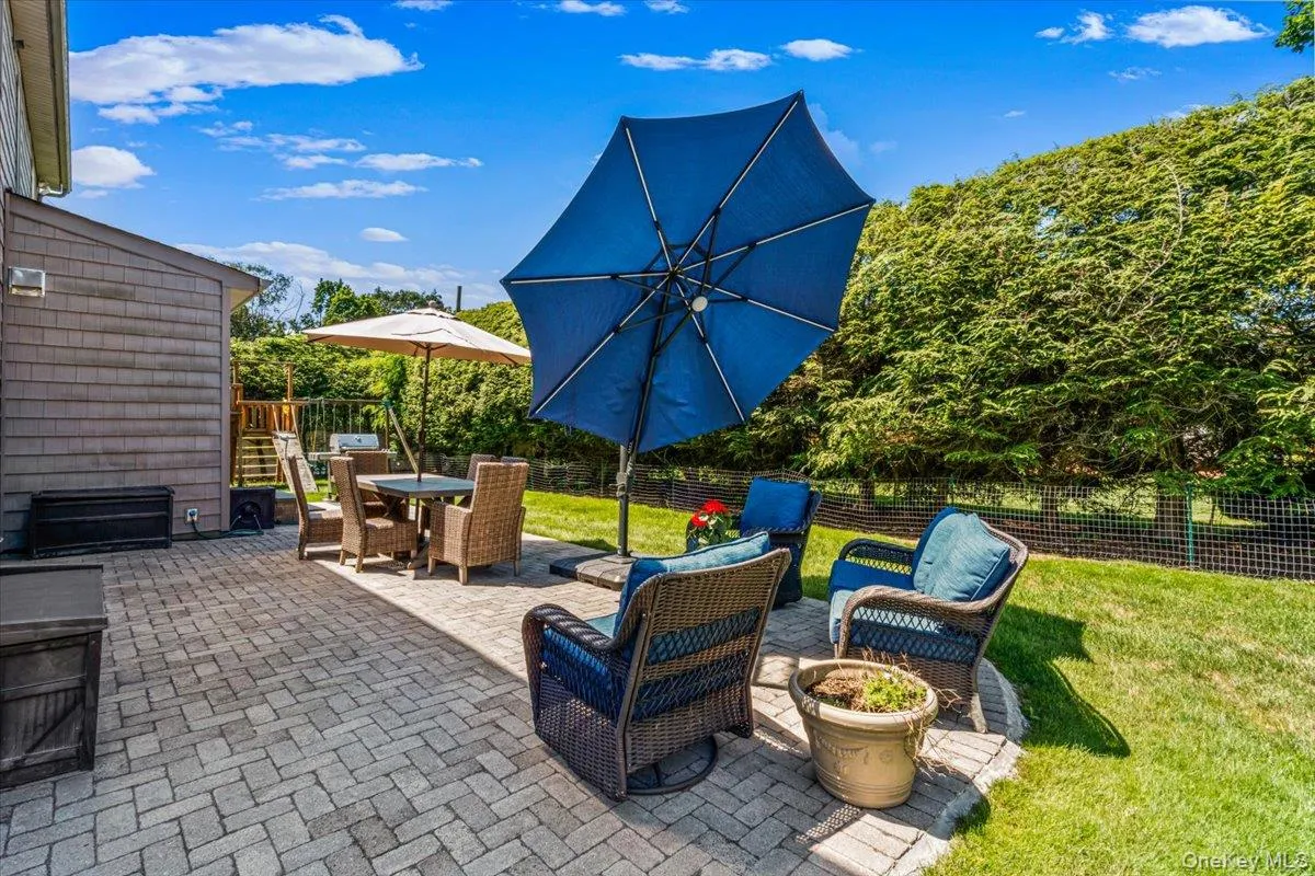 19 Evon Drive, Oyster Bay, NY, 4 Bedrooms Bedrooms, 8 Rooms Rooms,2 BathroomsBathrooms,Residential,For Rent,Evon,0,1023692 19 Evon Drive, Oyster Bay, NY, 4 Bedrooms Bedrooms, 8 Rooms Rooms,2 BathroomsBathrooms,Residential,For Rent,Evon,0,1023692