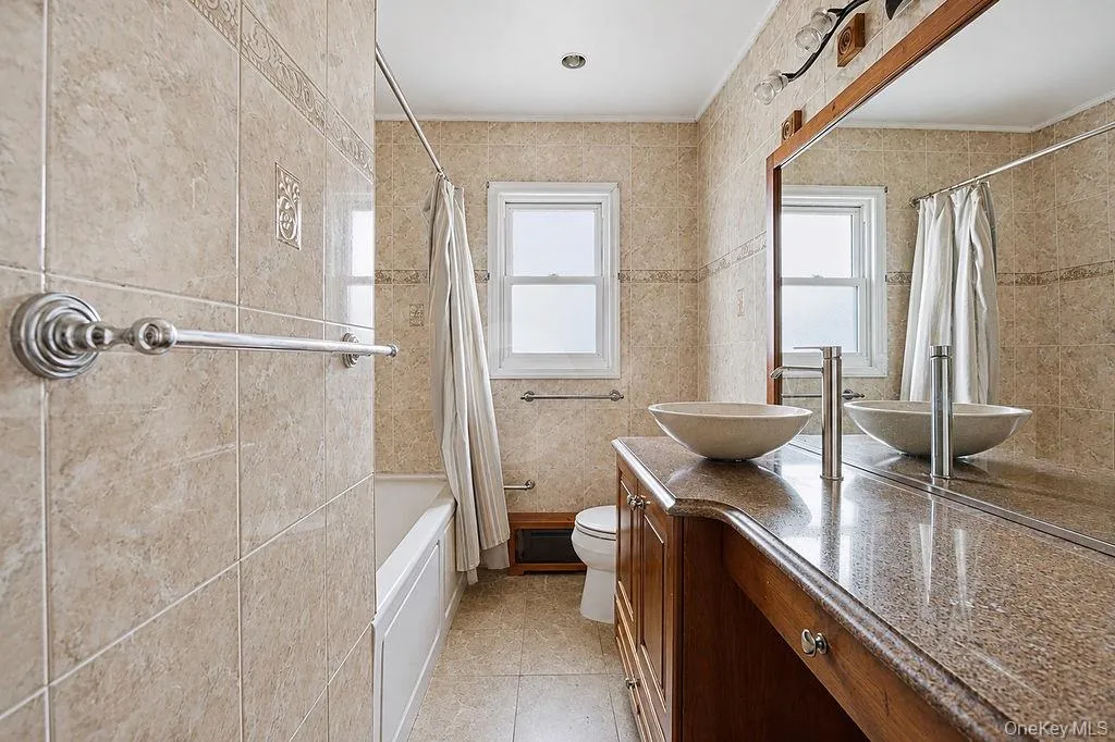 335 Roquette Avenue, Hempstead, NY, 4 Bedrooms Bedrooms, 7 Rooms Rooms,2 BathroomsBathrooms,Residential,For Rent,Roquette,0,1023696 335 Roquette Avenue, Hempstead, NY, 4 Bedrooms Bedrooms, 7 Rooms Rooms,2 BathroomsBathrooms,Residential,For Rent,Roquette,0,1023696