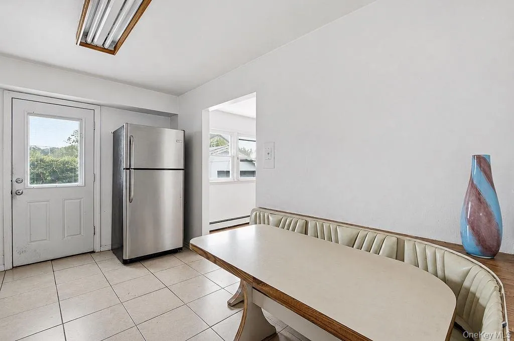 335 Roquette Avenue, Hempstead, NY, 4 Bedrooms Bedrooms, 7 Rooms Rooms,2 BathroomsBathrooms,Residential,For Rent,Roquette,0,1023696 335 Roquette Avenue, Hempstead, NY, 4 Bedrooms Bedrooms, 7 Rooms Rooms,2 BathroomsBathrooms,Residential,For Rent,Roquette,0,1023696